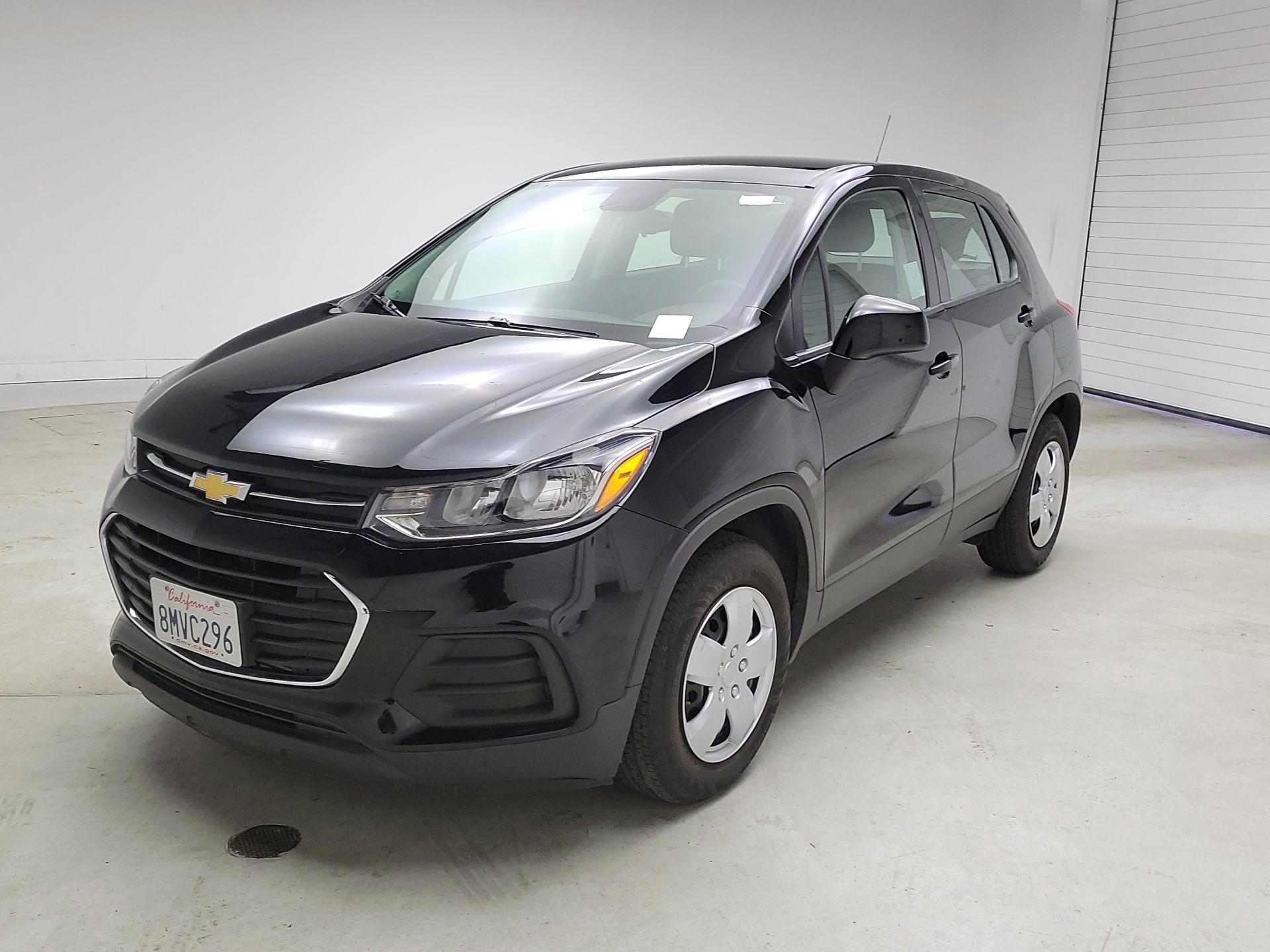 Thumbnail: 2019 Chevrolet Trax - 3
