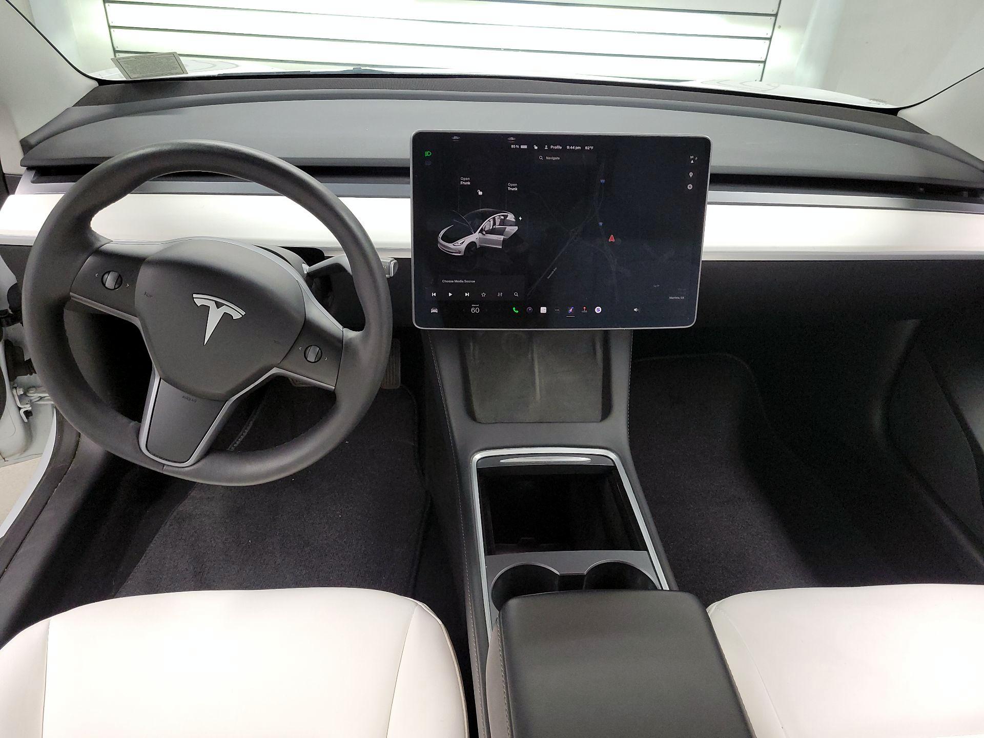 Thumbnail: 2023 Tesla Model 3 - 9