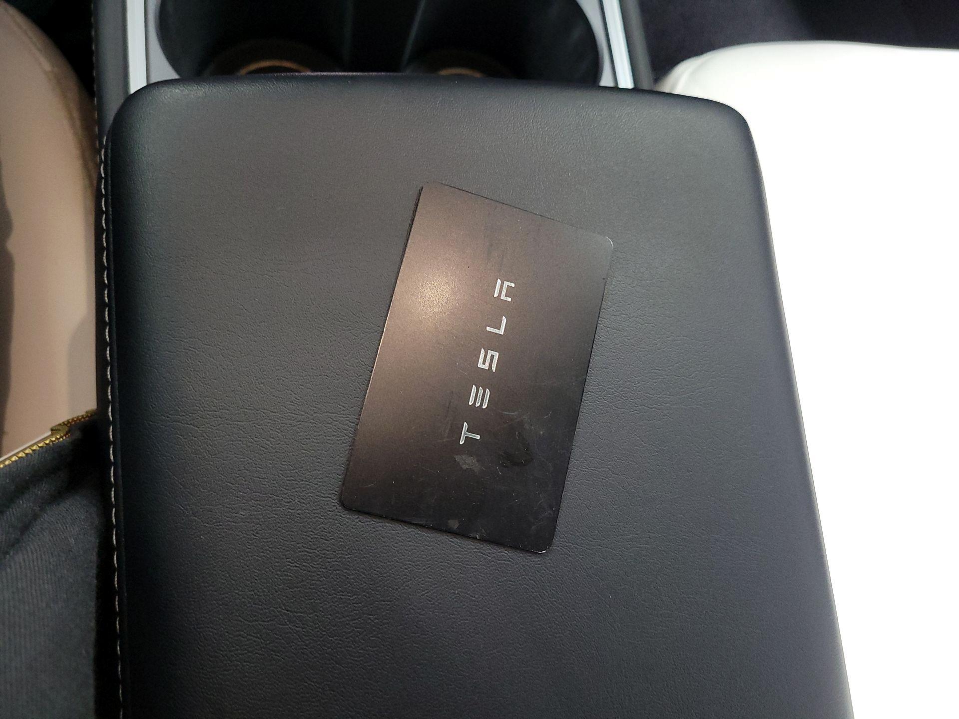 Thumbnail: 2023 Tesla Model 3 - 19