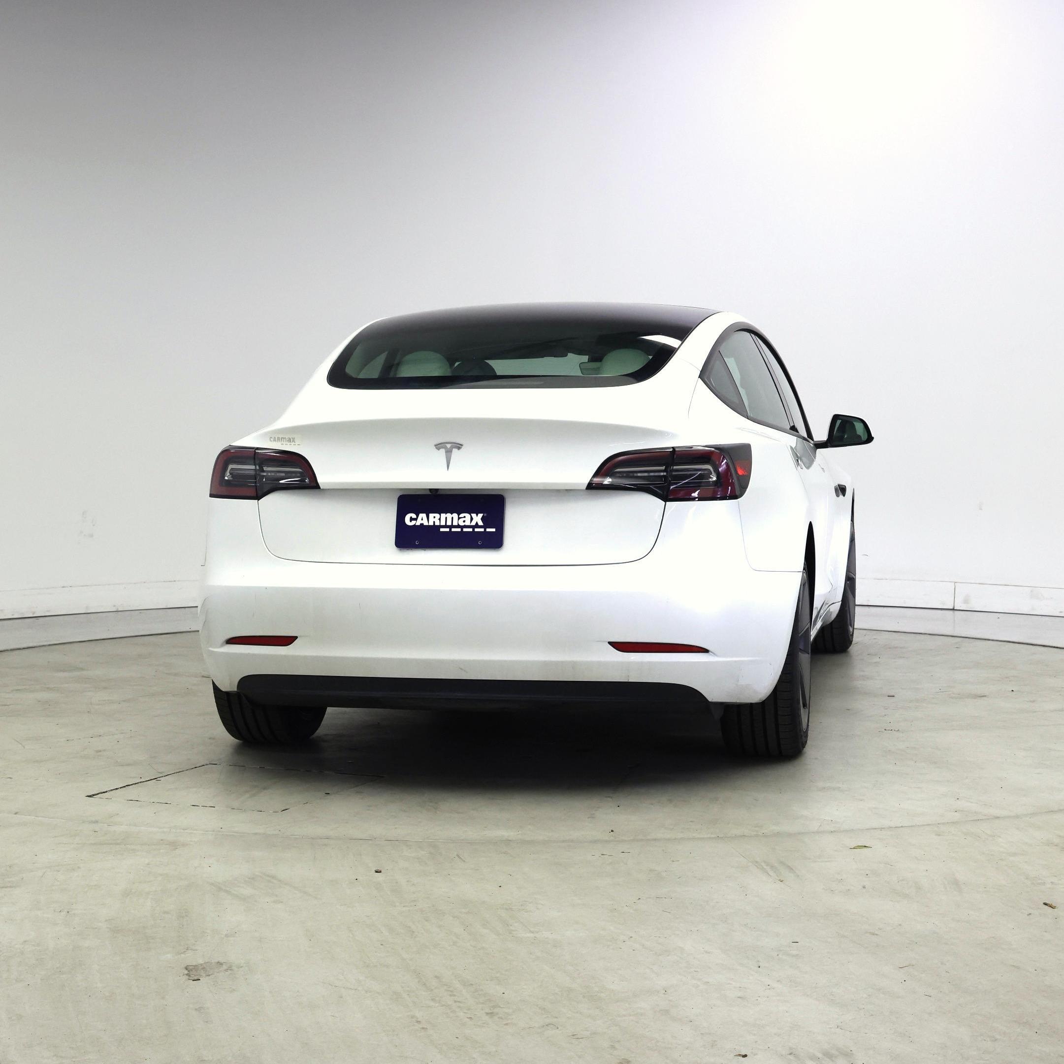 Thumbnail: 2023 Tesla Model 3 - 8