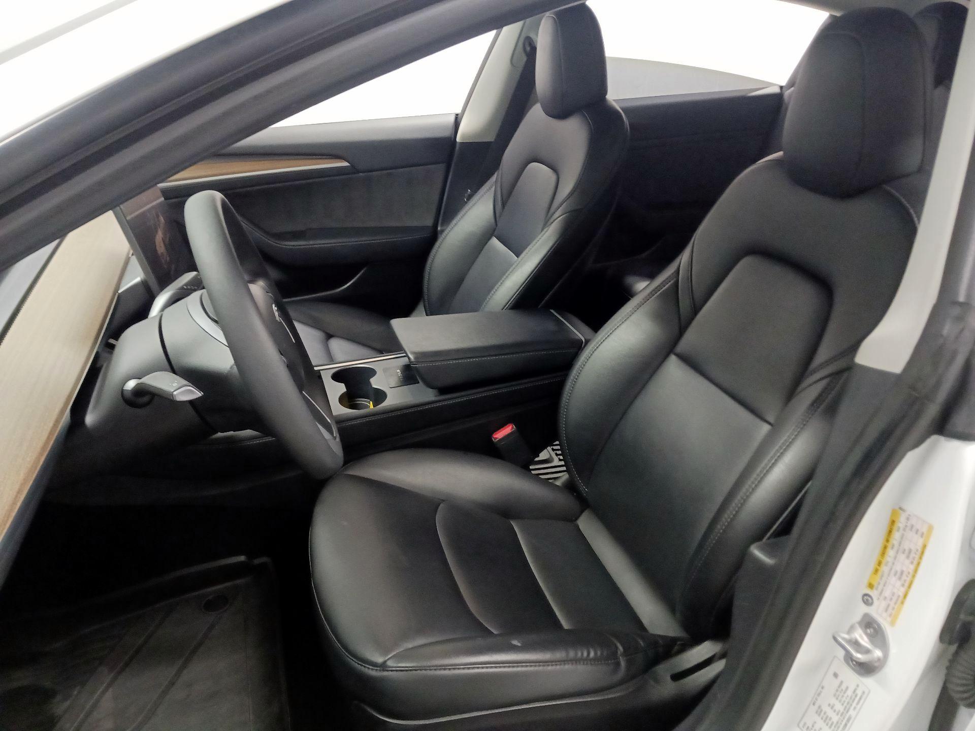 Thumbnail: 2022 Tesla Model 3 - 9