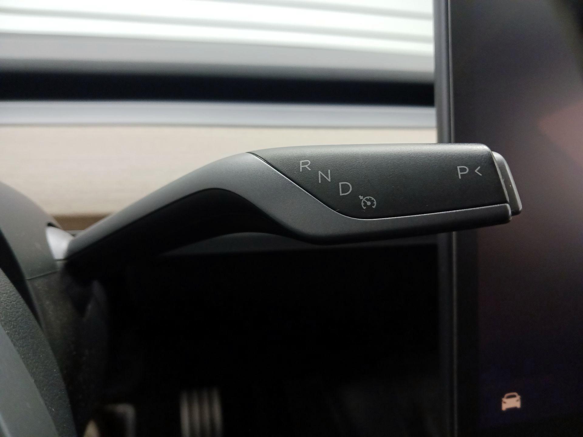 Thumbnail: 2022 Tesla Model 3 - 14