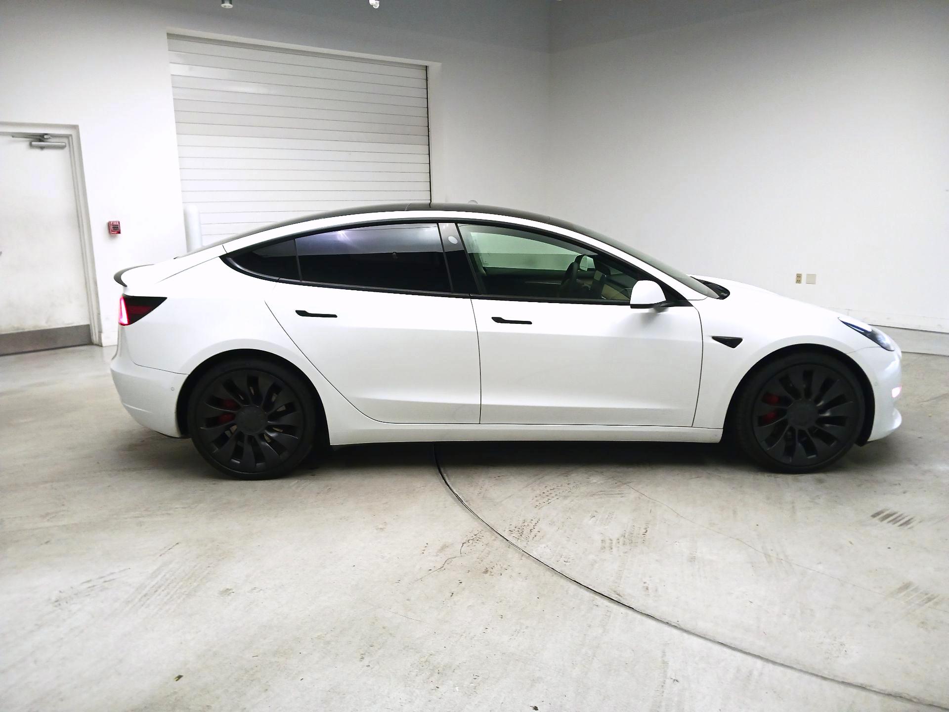 Thumbnail: 2022 Tesla Model 3 - 4