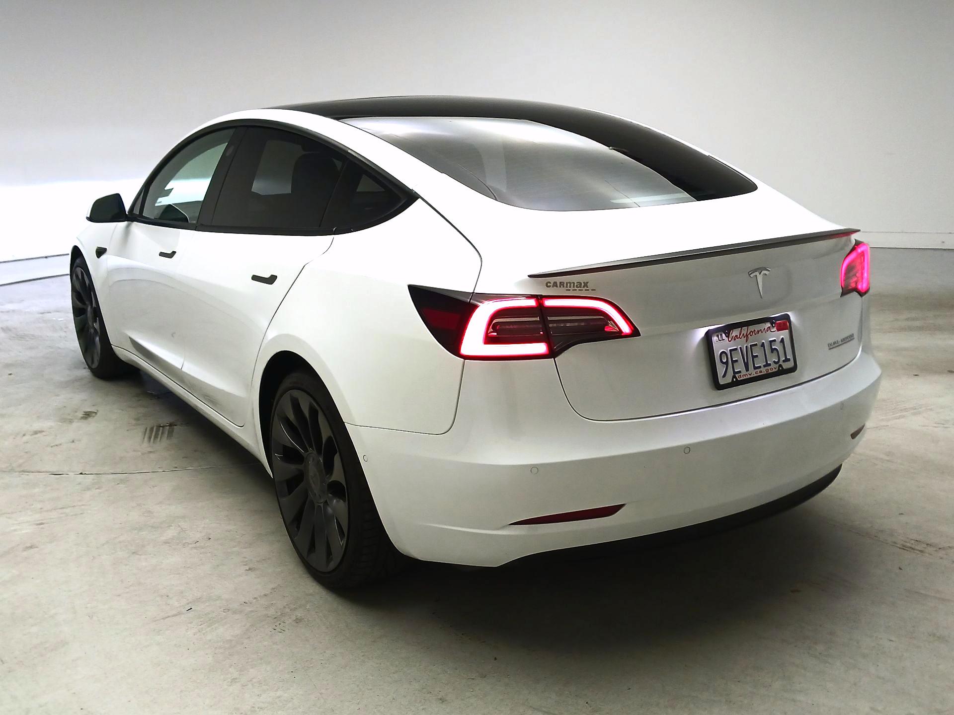 Thumbnail: 2022 Tesla Model 3 - 7