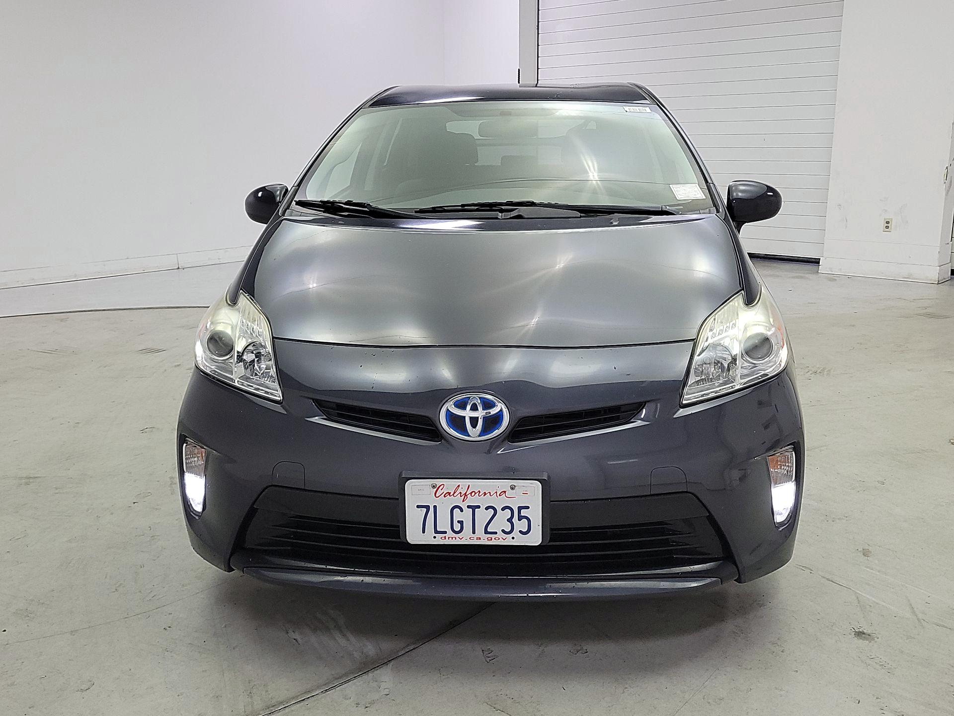 Thumbnail: 2015 Toyota Prius - 2