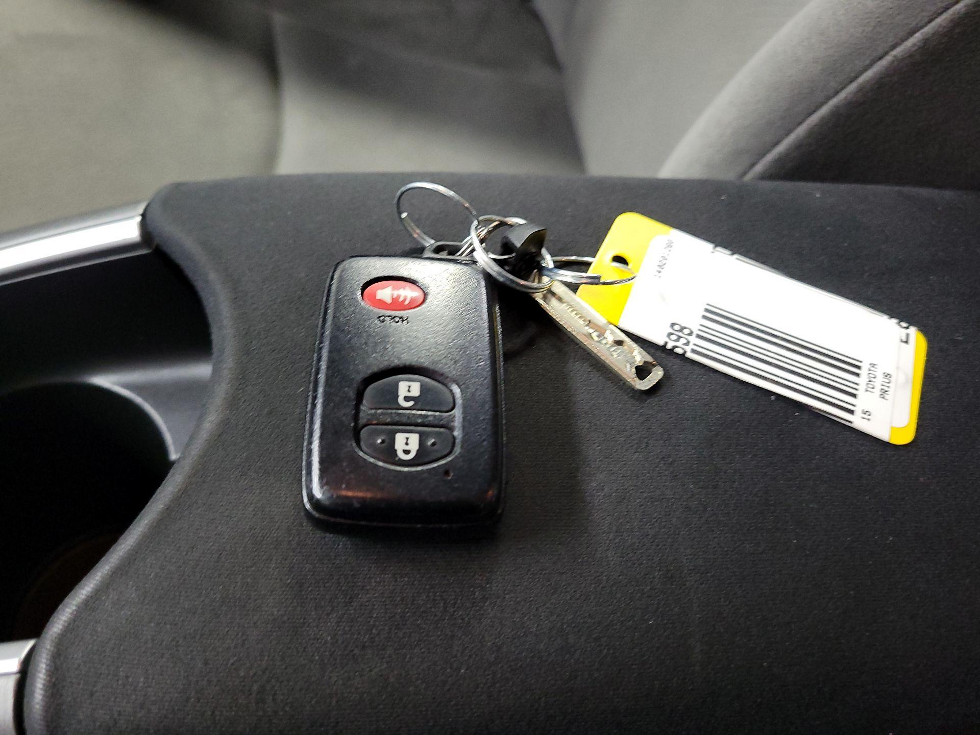 Thumbnail: 2015 Toyota Prius - 19