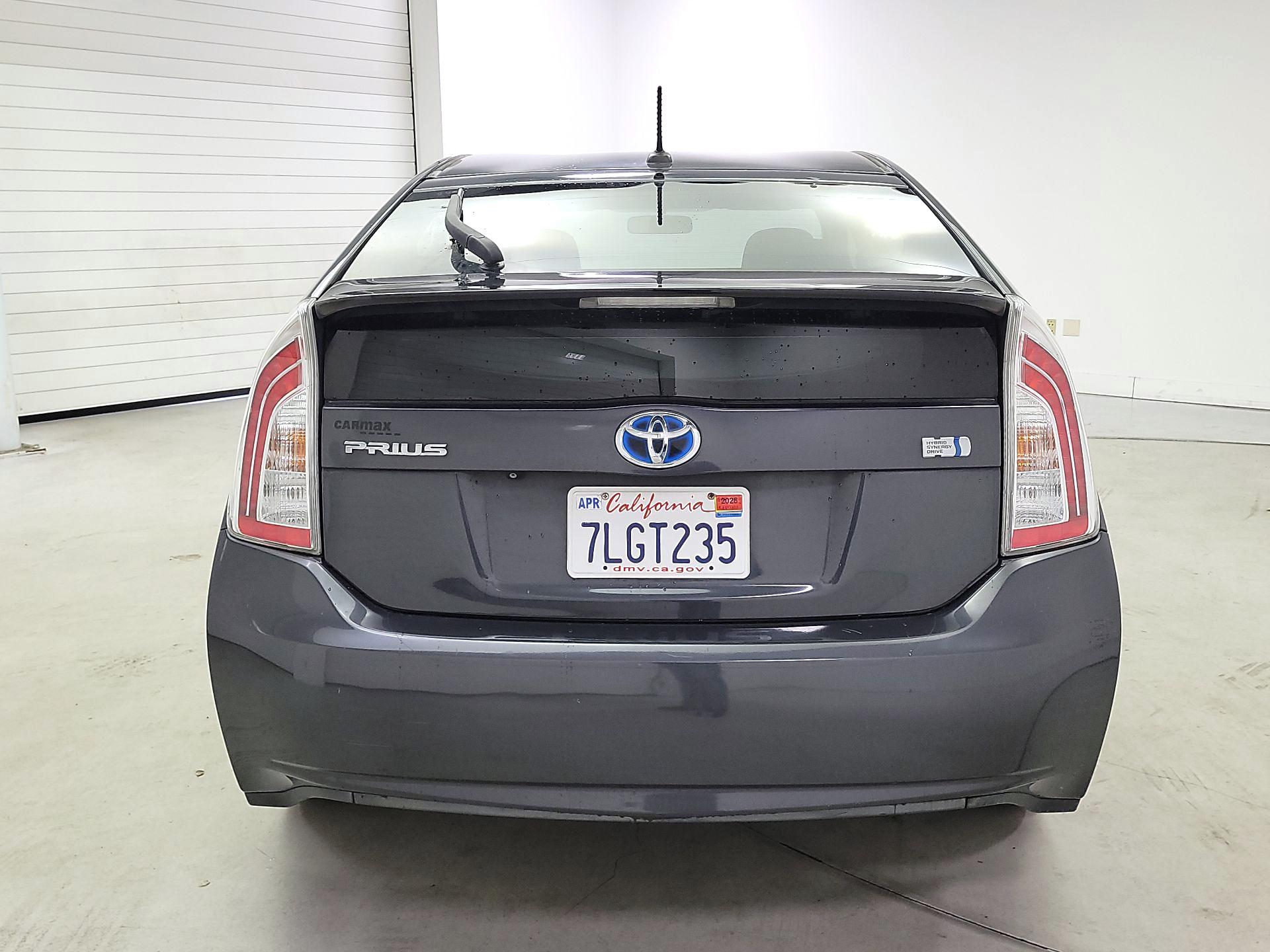 Thumbnail: 2015 Toyota Prius - 6