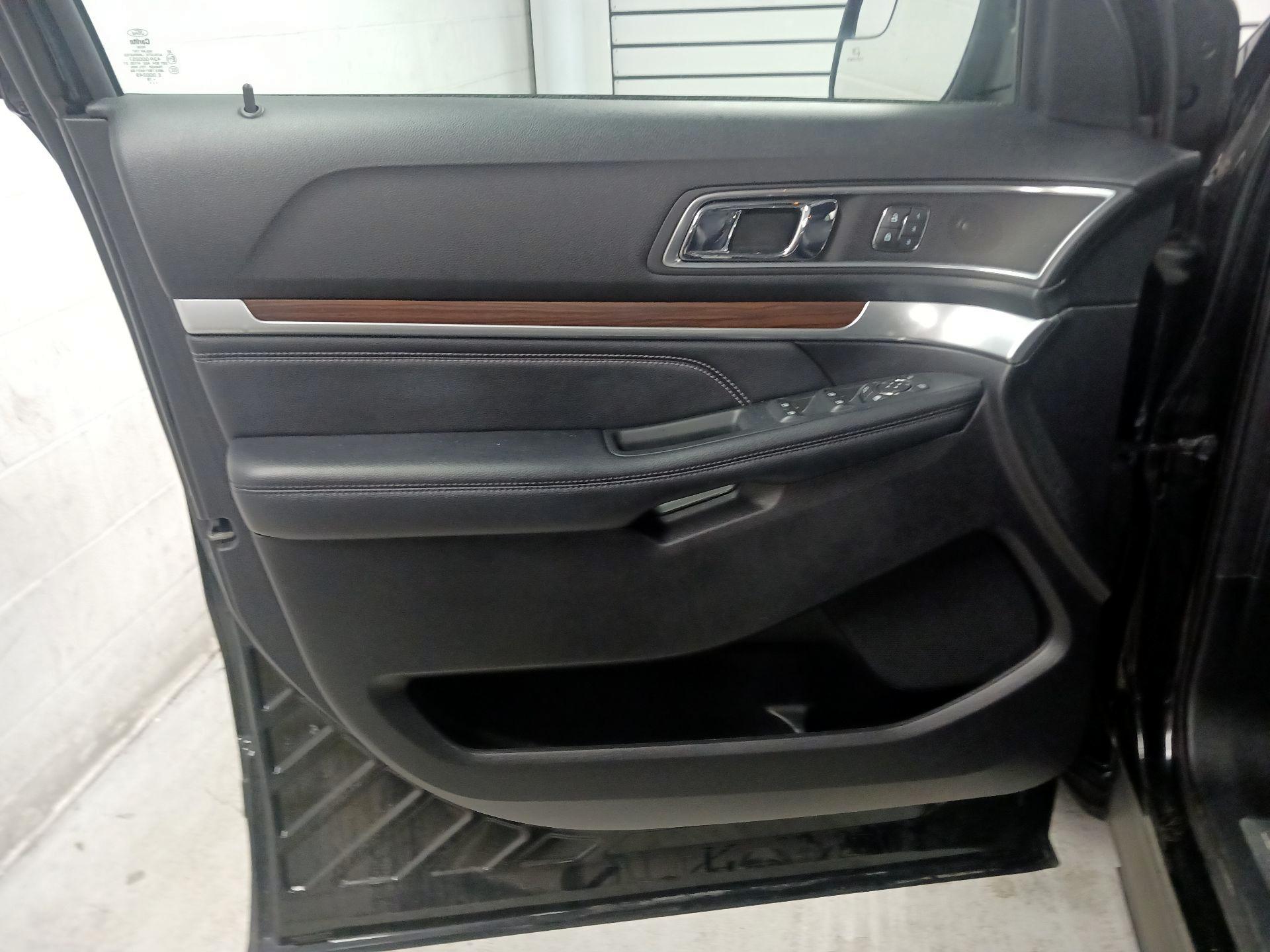 Thumbnail: 2018 Ford Explorer - 10