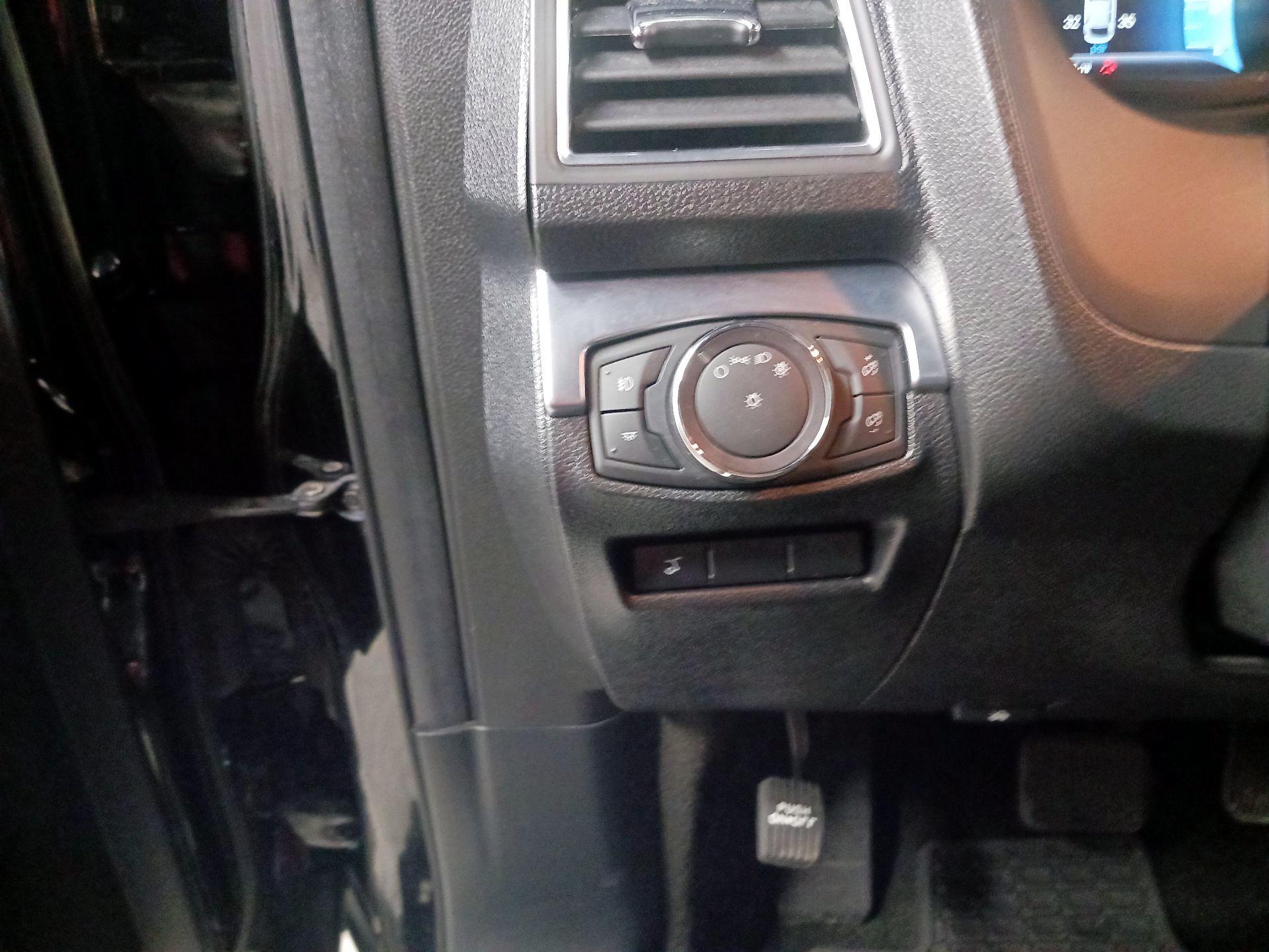 Thumbnail: 2018 Ford Explorer - 11