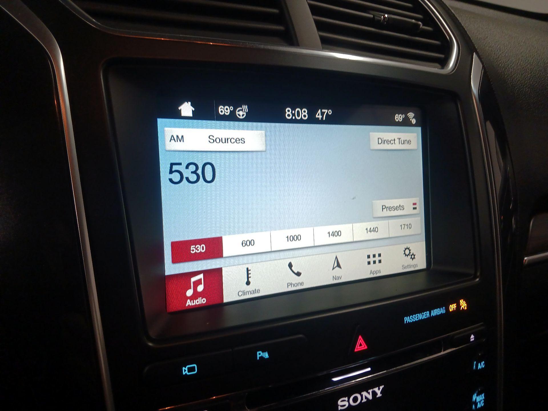 Thumbnail: 2018 Ford Explorer - 14