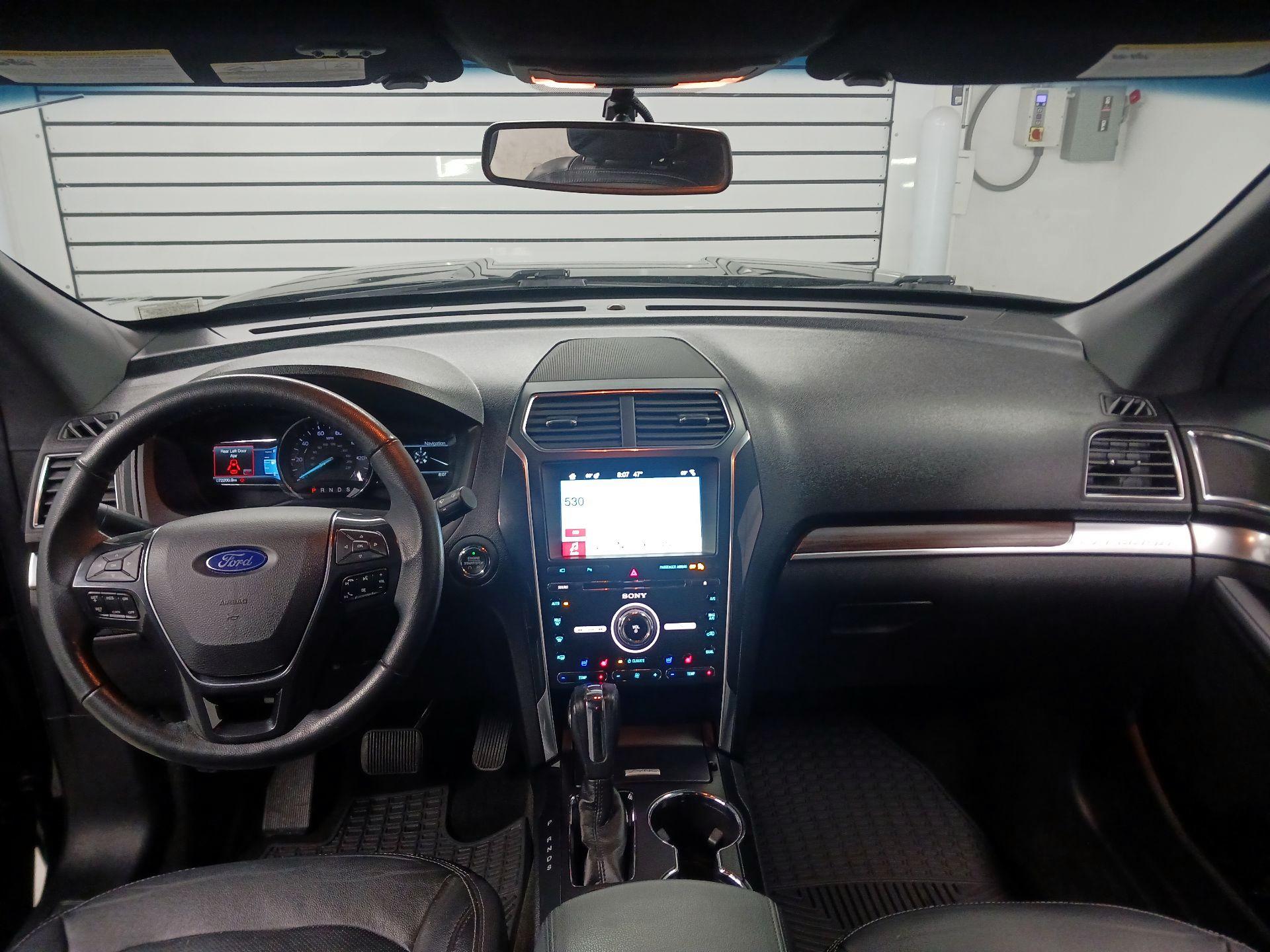 Thumbnail: 2018 Ford Explorer - 8