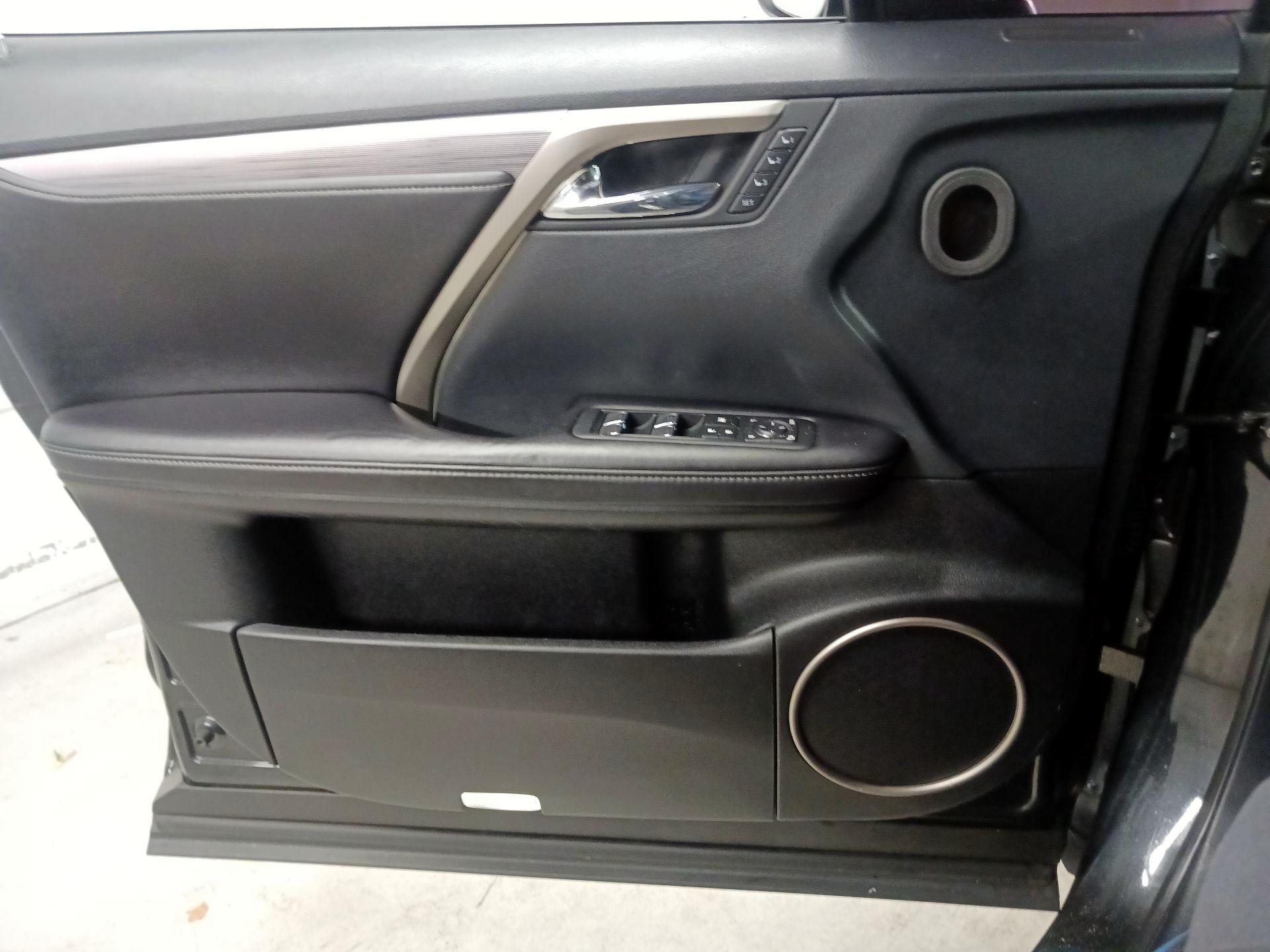 Thumbnail: 2020 Lexus RX - 12