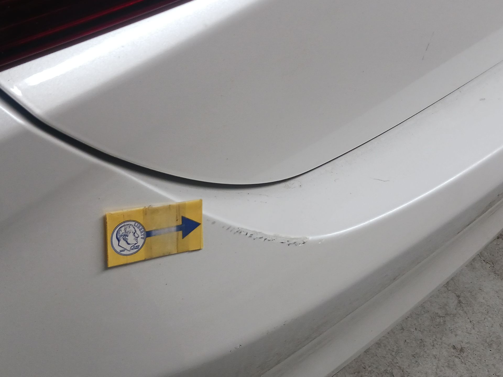 Thumbnail: 2021 Lexus ES - 19