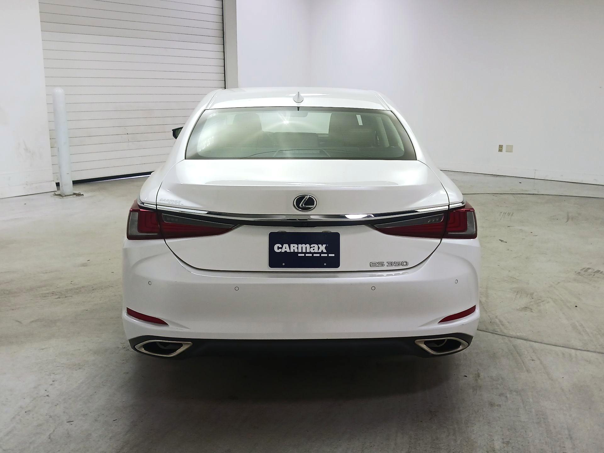 Thumbnail: 2021 Lexus ES - 6