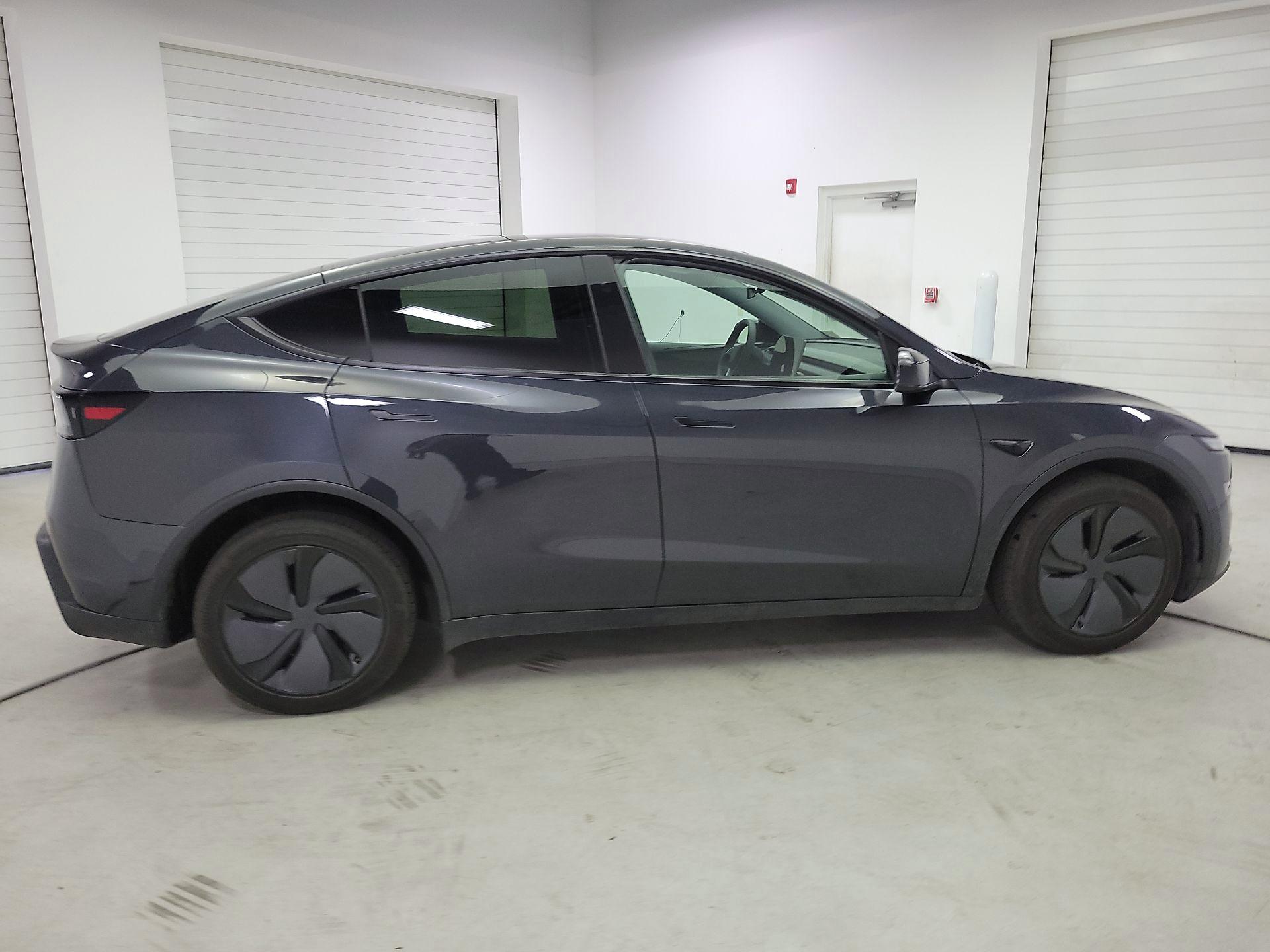 Thumbnail: 2026 Tesla Model Y - 4