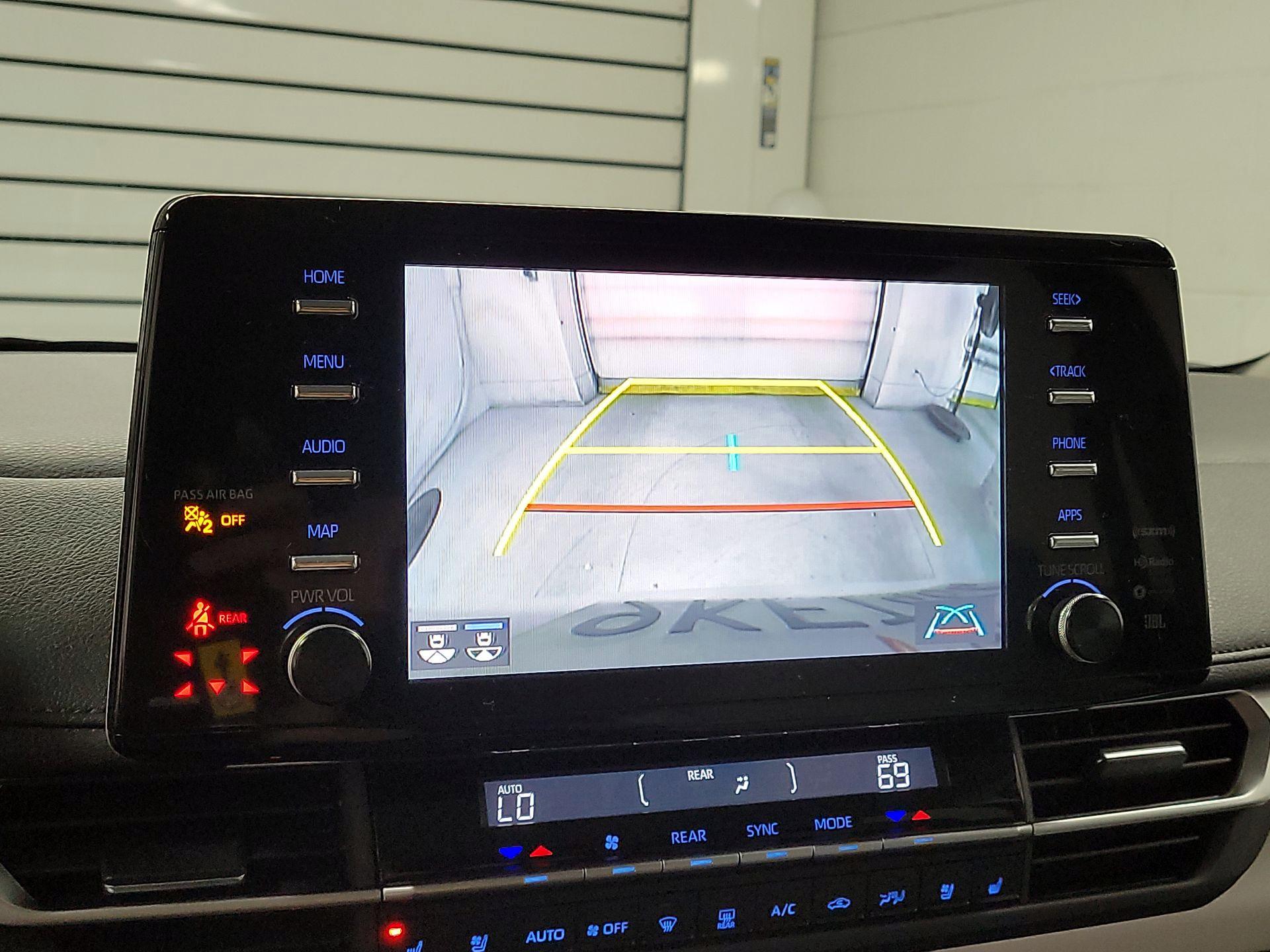 Thumbnail: 2024 Toyota Sienna - 13