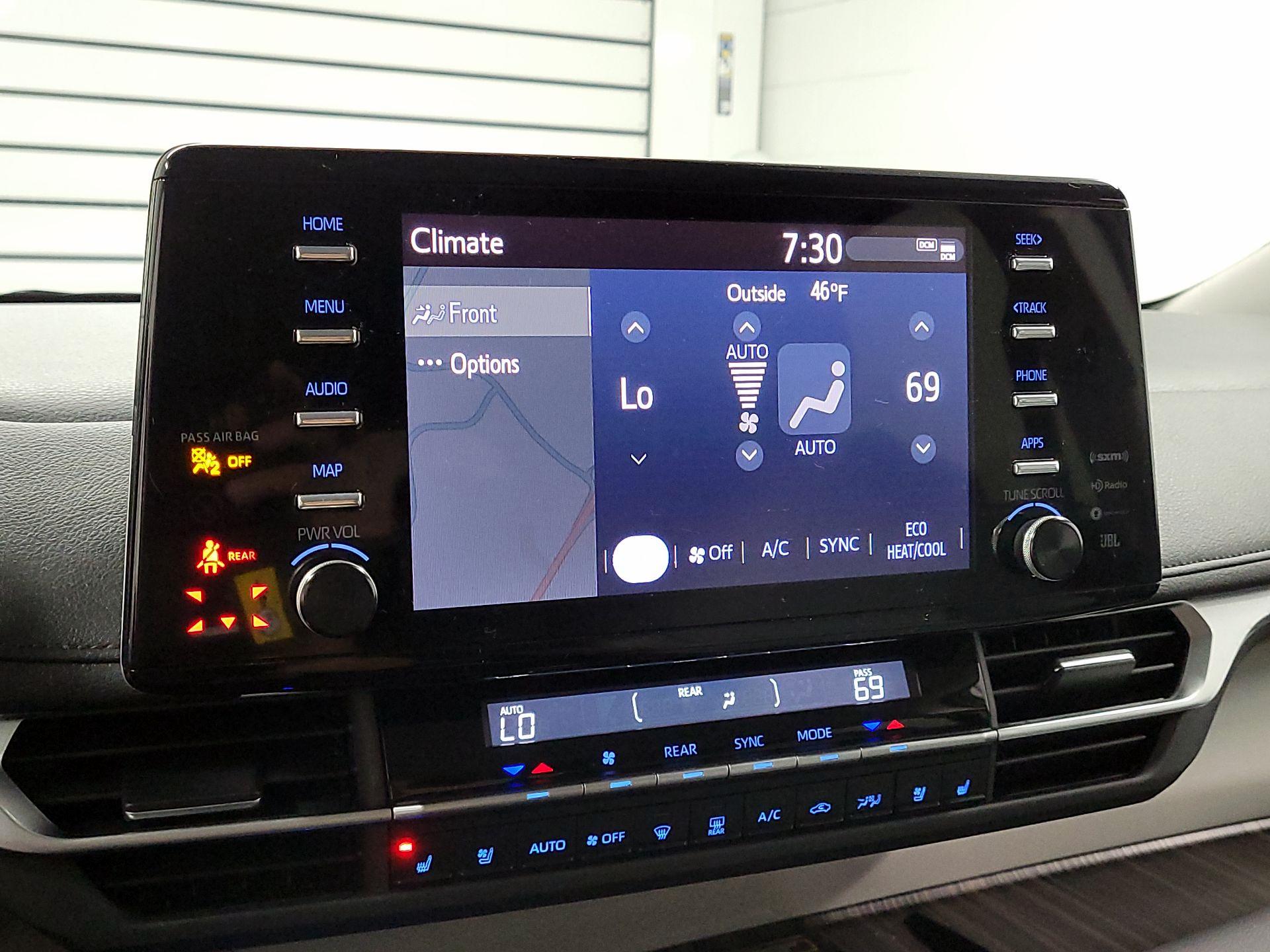 Thumbnail: 2024 Toyota Sienna - 15