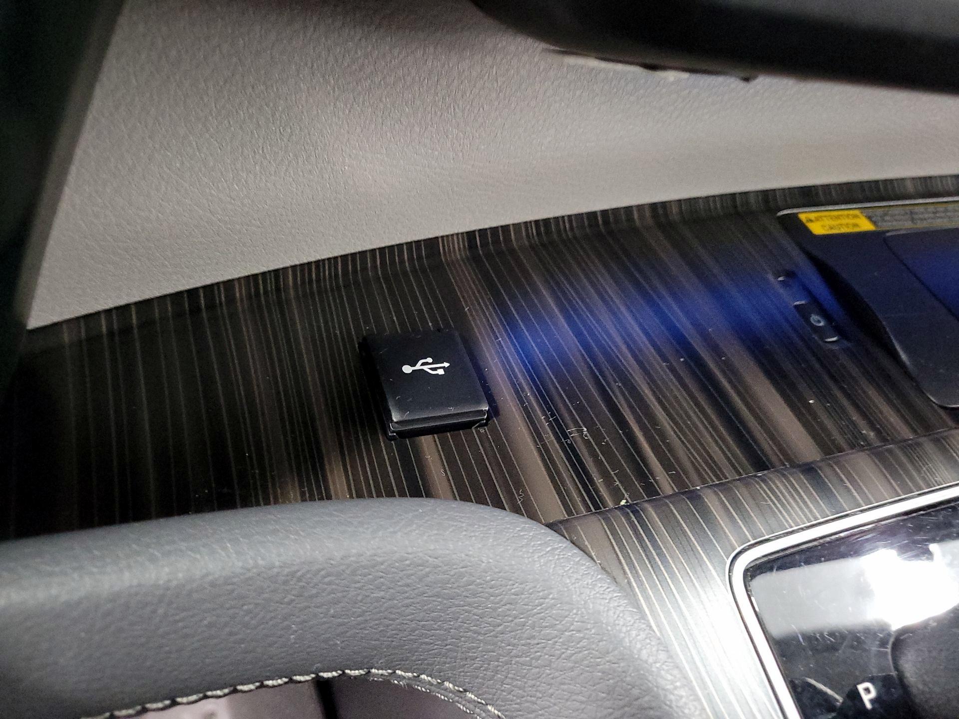 Thumbnail: 2024 Toyota Sienna - 17