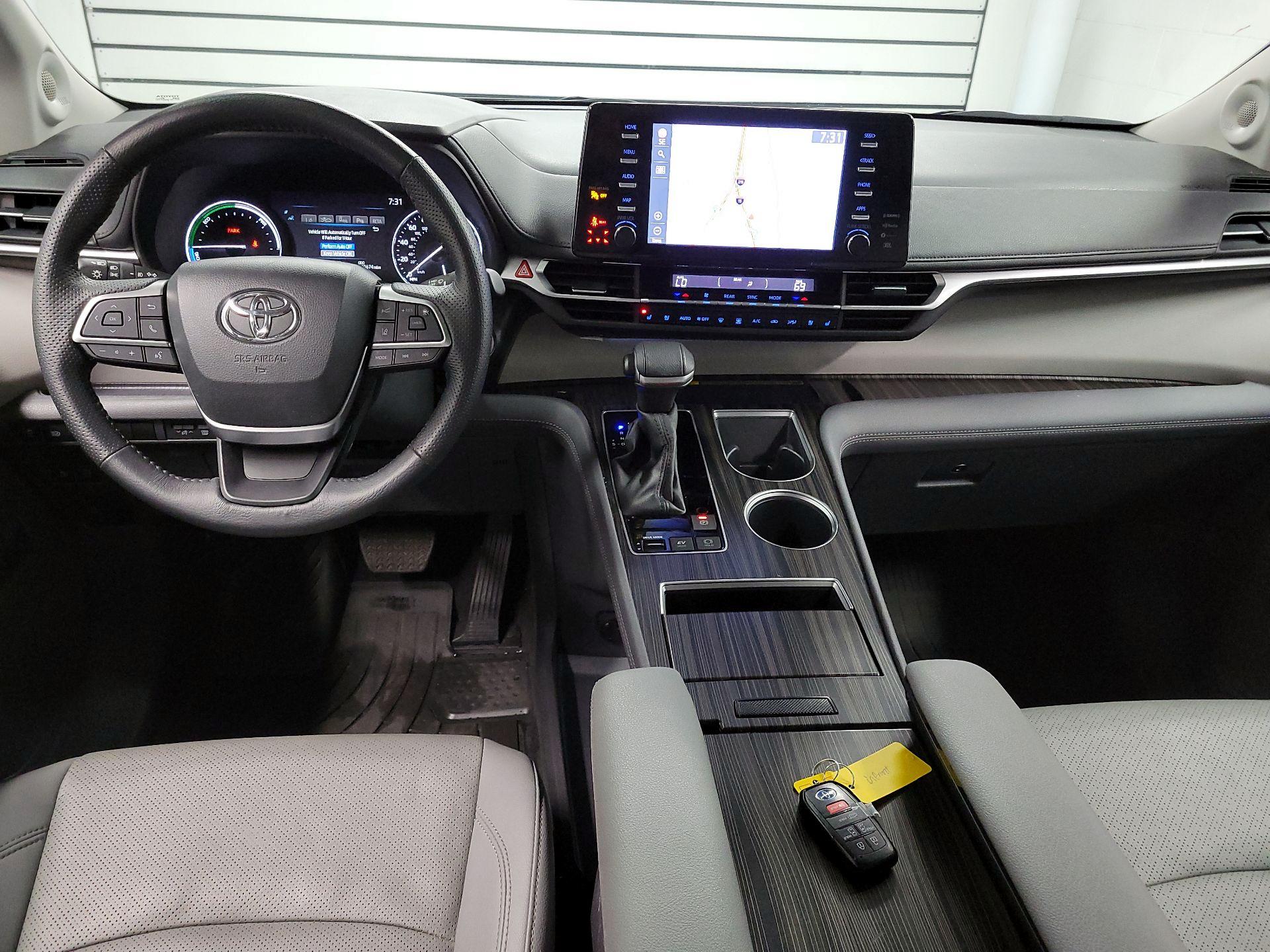 Thumbnail: 2024 Toyota Sienna - 8