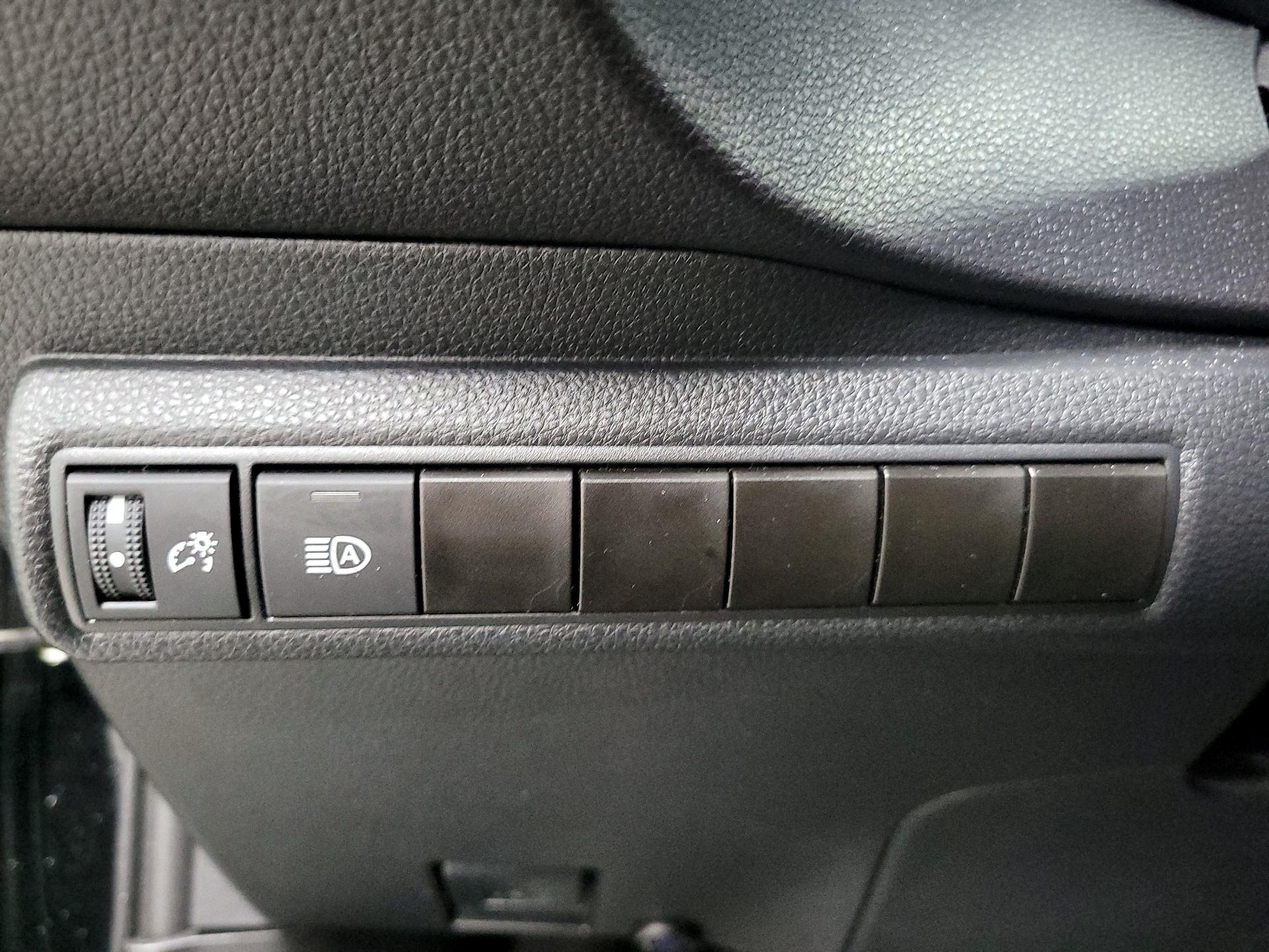 Thumbnail: 2024 Toyota Corolla - 11