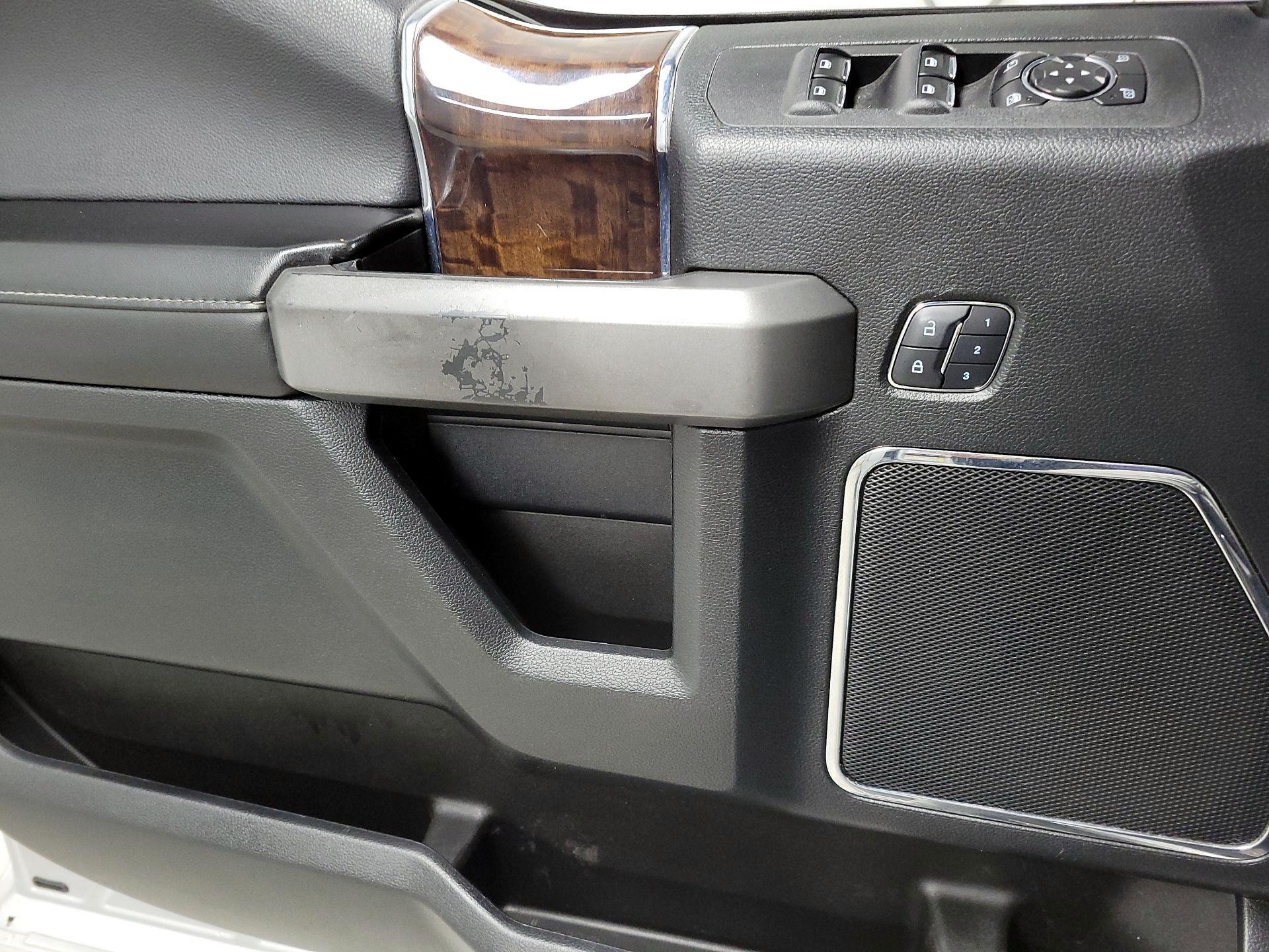 Thumbnail: 2016 Ford F-150 - 10