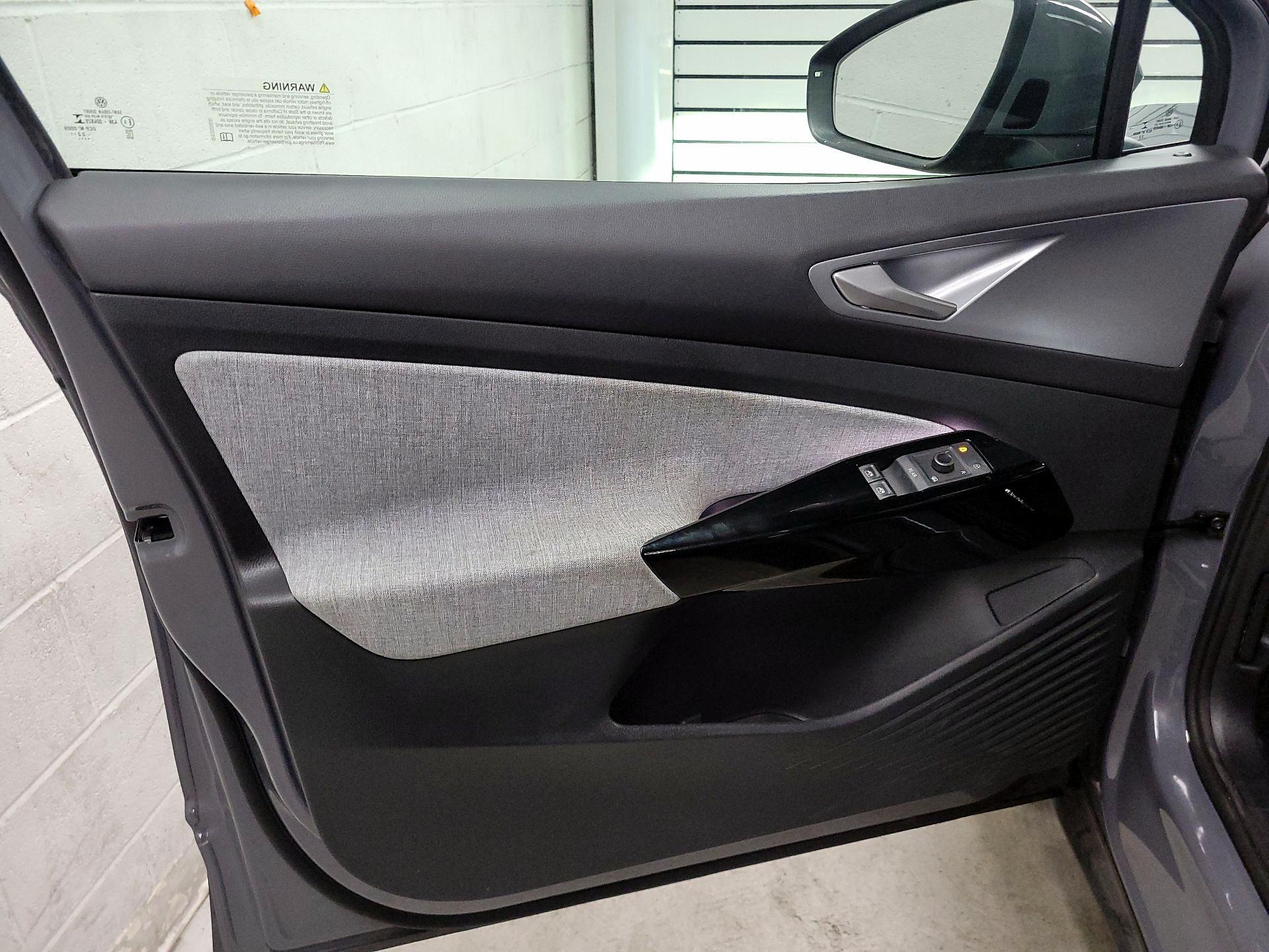 Thumbnail: 2023 Volkswagen ID.4 - 12