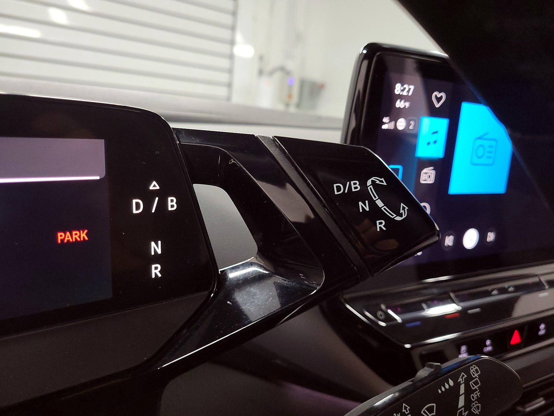 Thumbnail: 2023 Volkswagen ID.4 - 16