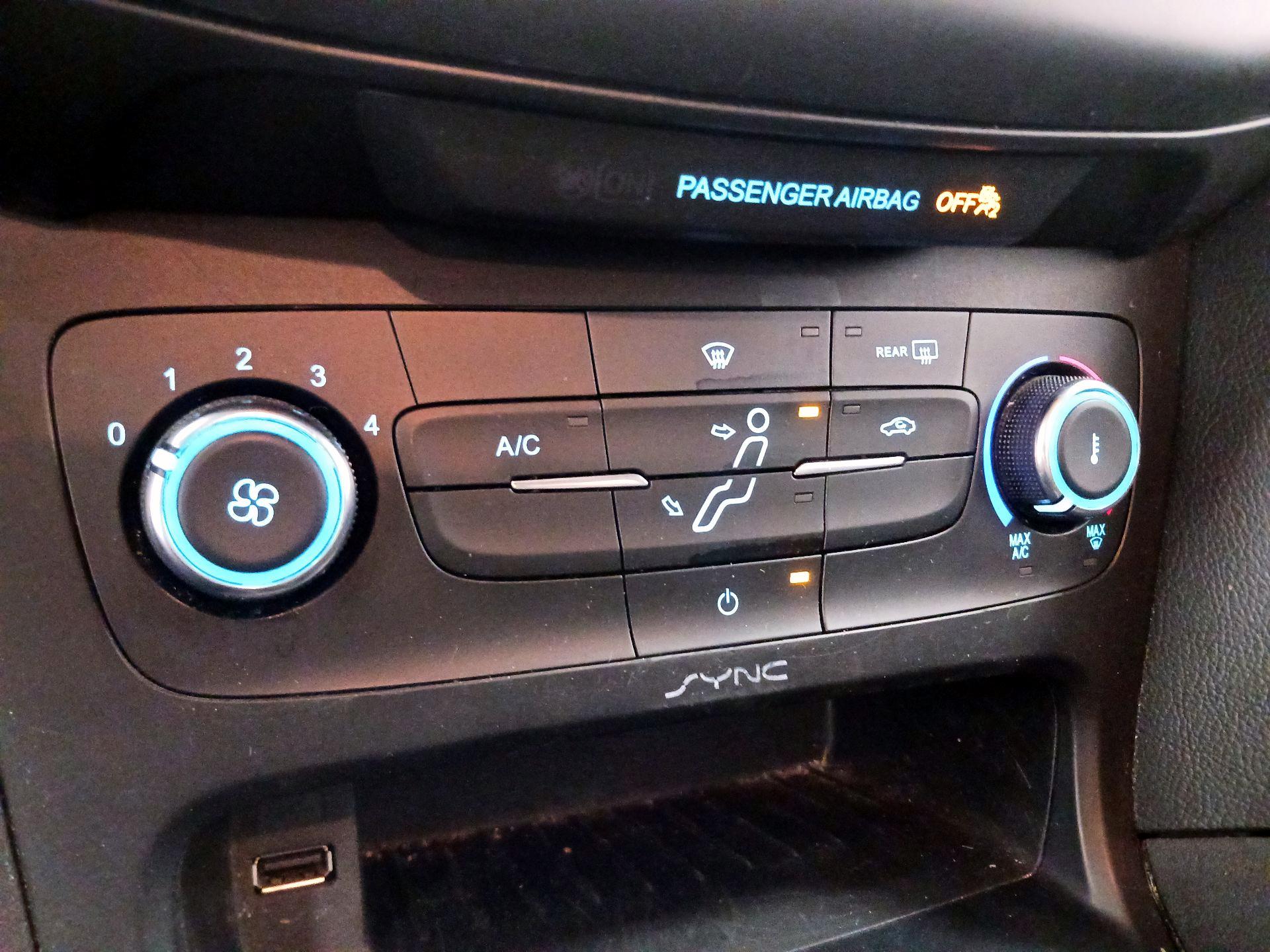 Thumbnail: 2017 Ford Focus - 13