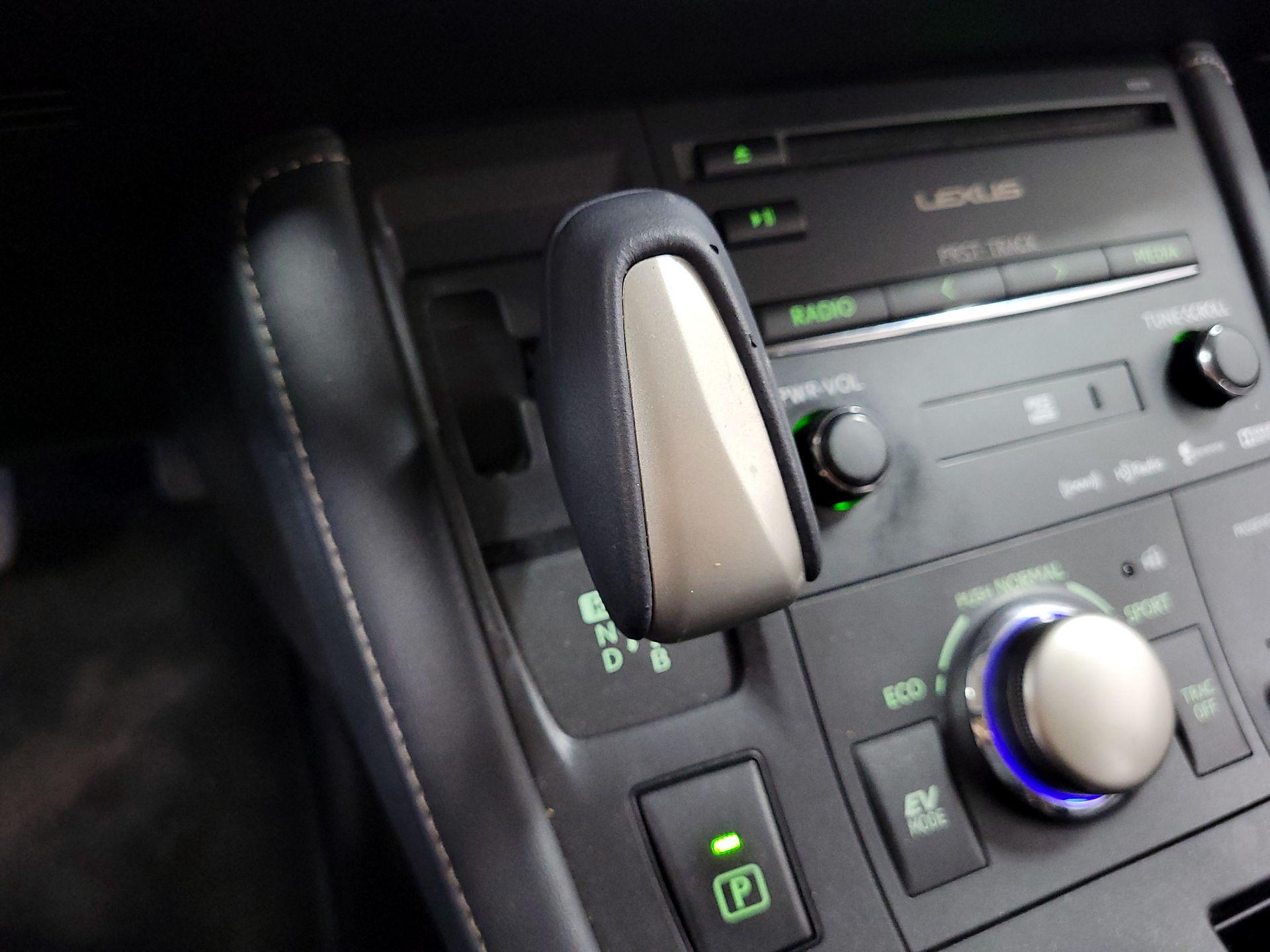 Thumbnail: 2014 Lexus CT - 15