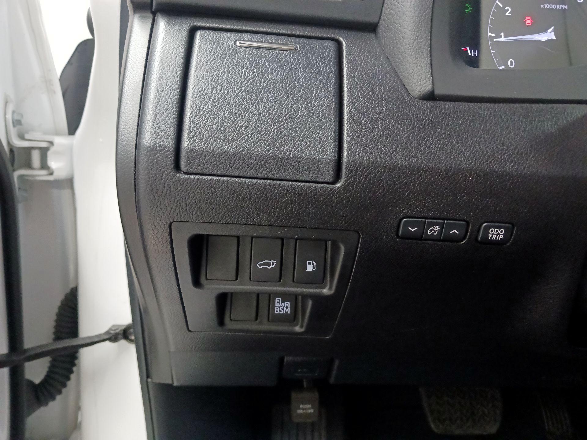 Thumbnail: 2014 Lexus RX - 11