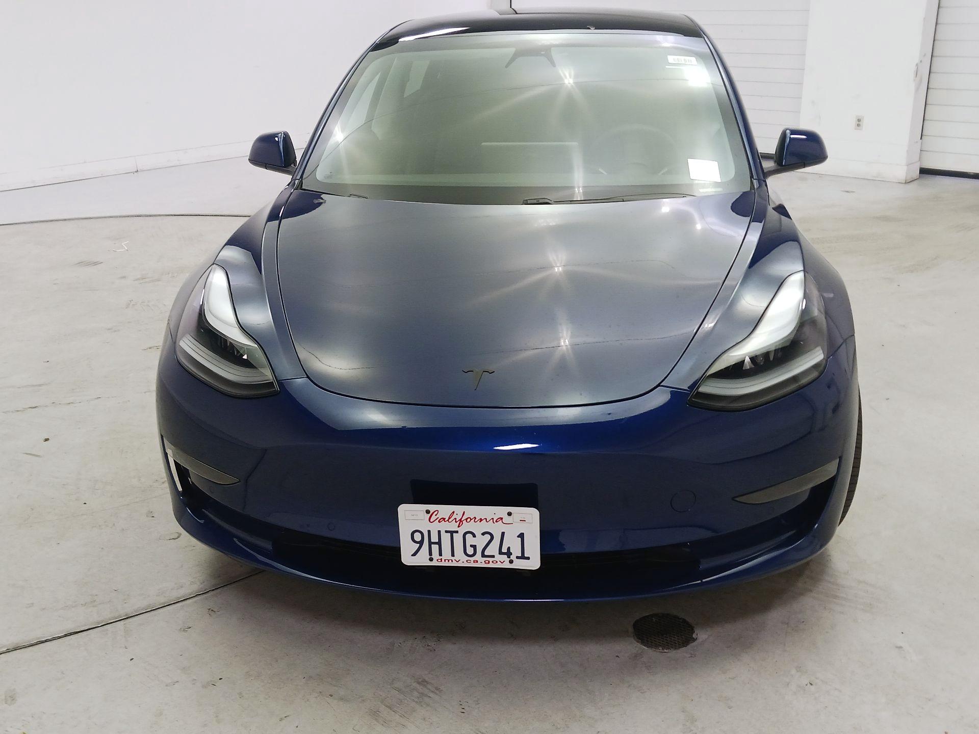 Thumbnail: 2021 Tesla Model 3 - 2