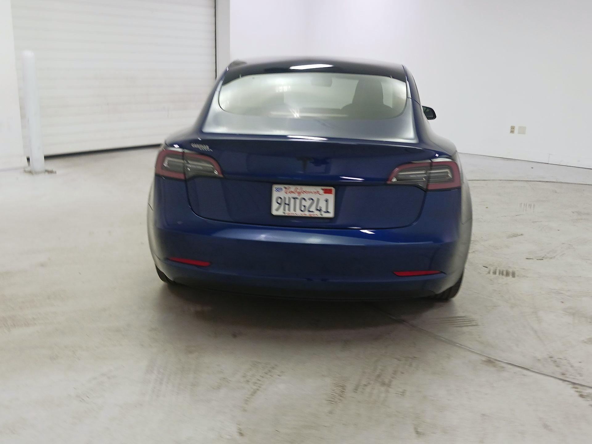 Thumbnail: 2021 Tesla Model 3 - 6