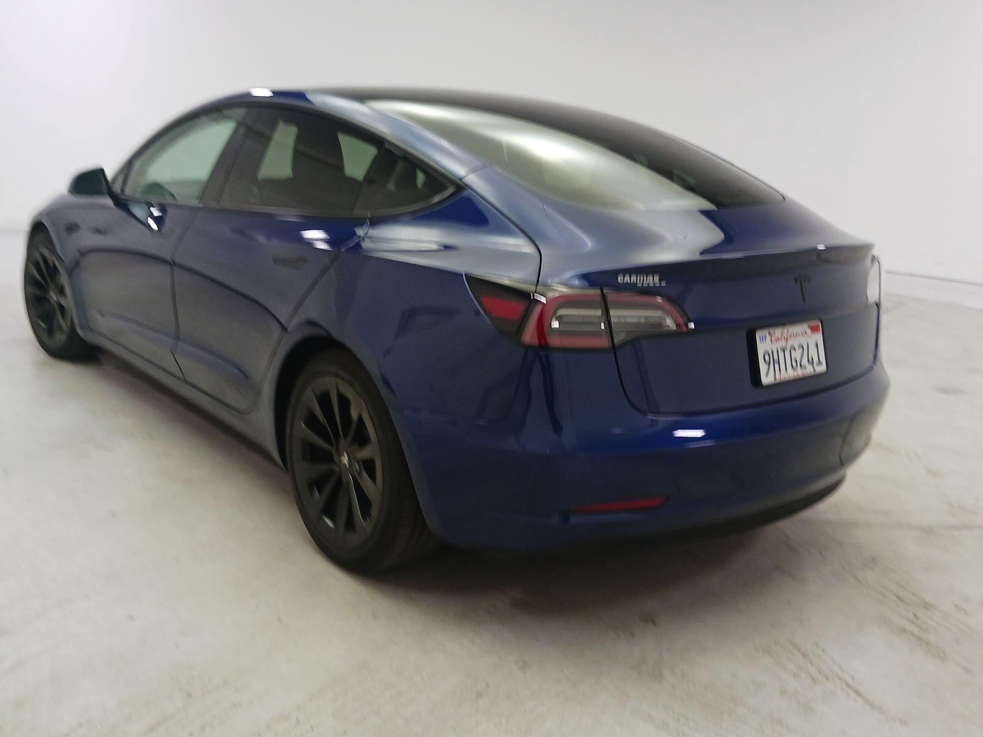 Thumbnail: 2021 Tesla Model 3 - 7