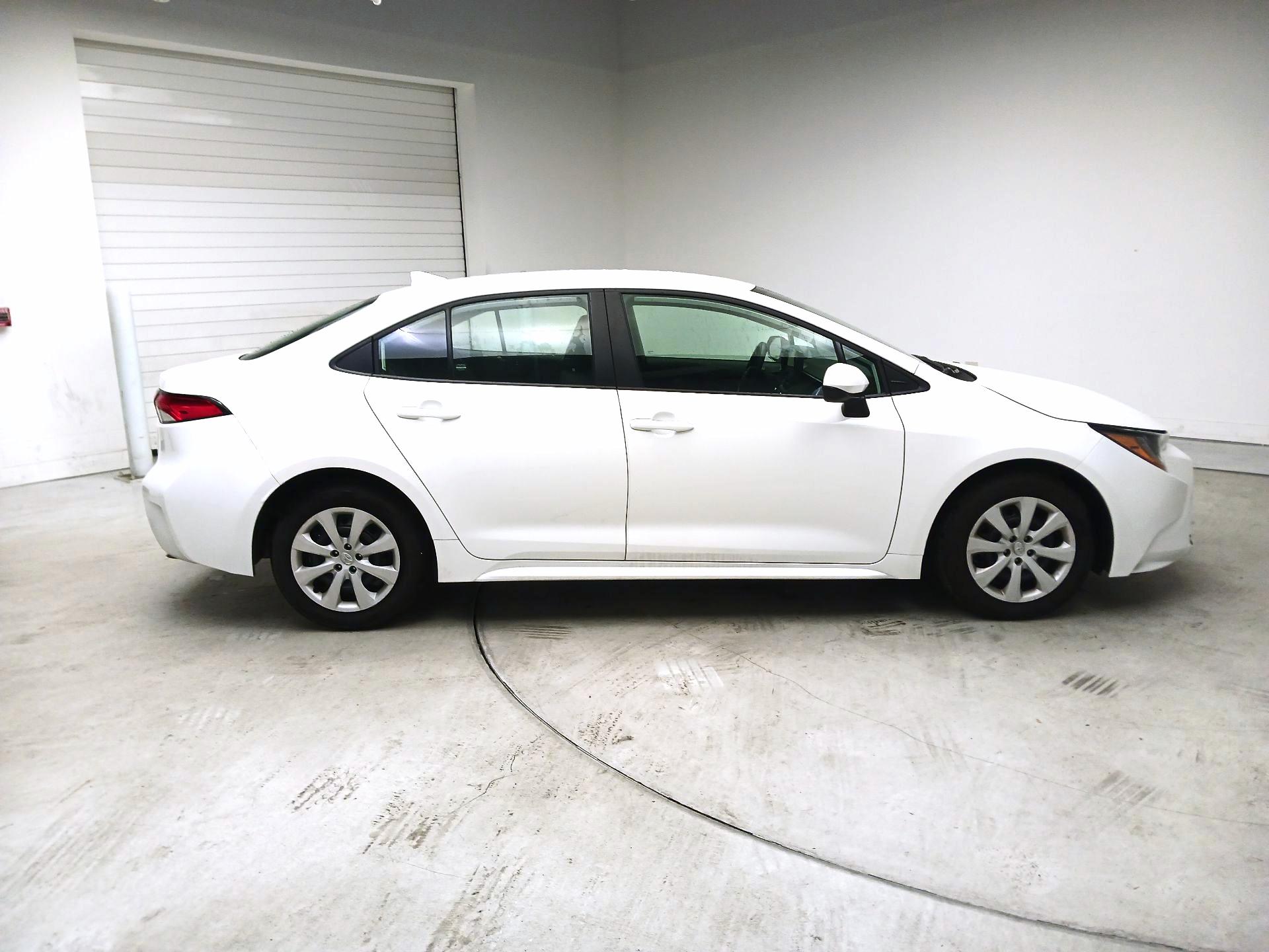 Thumbnail: 2025 Toyota Corolla - 4