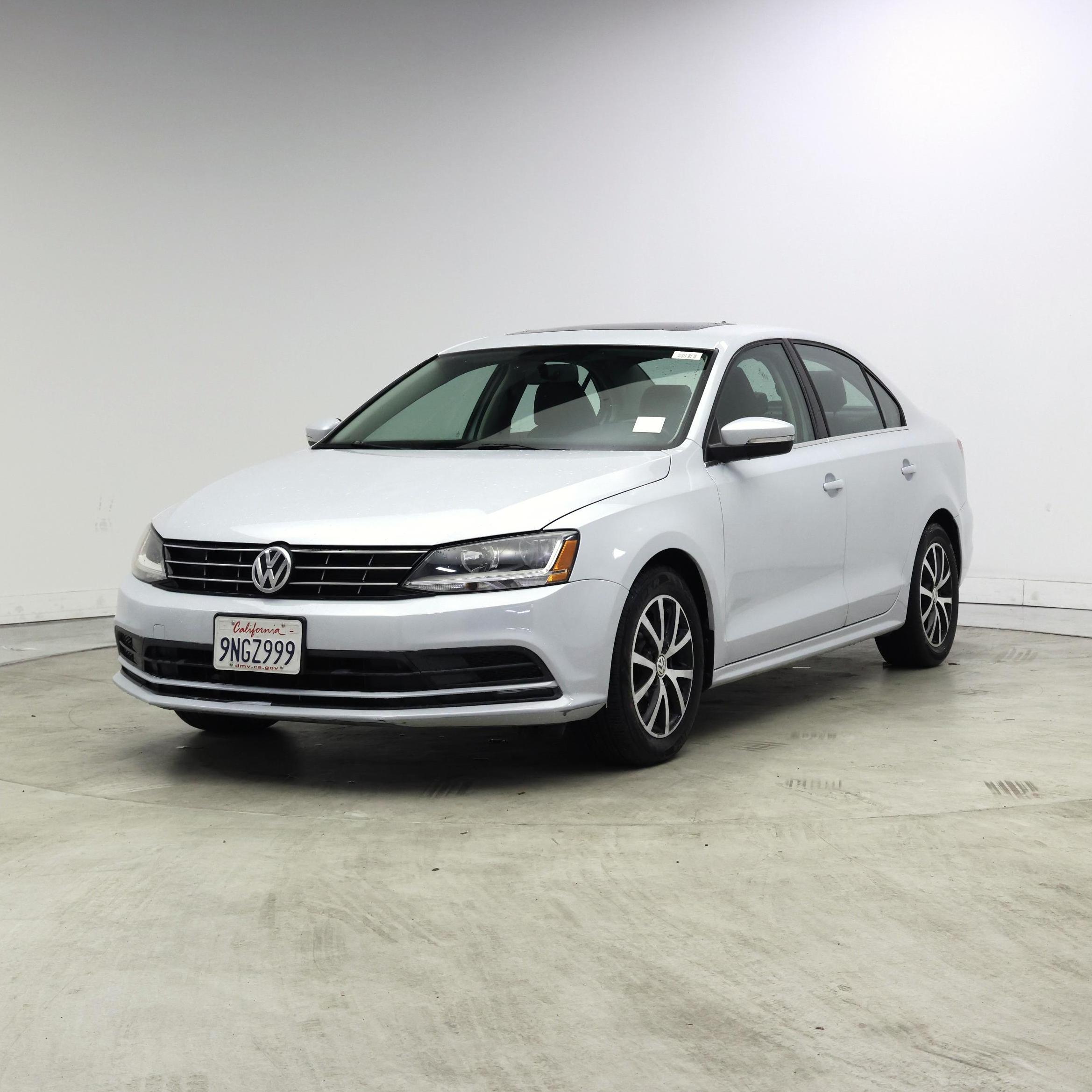 Thumbnail: 2018 Volkswagen Jetta - 4