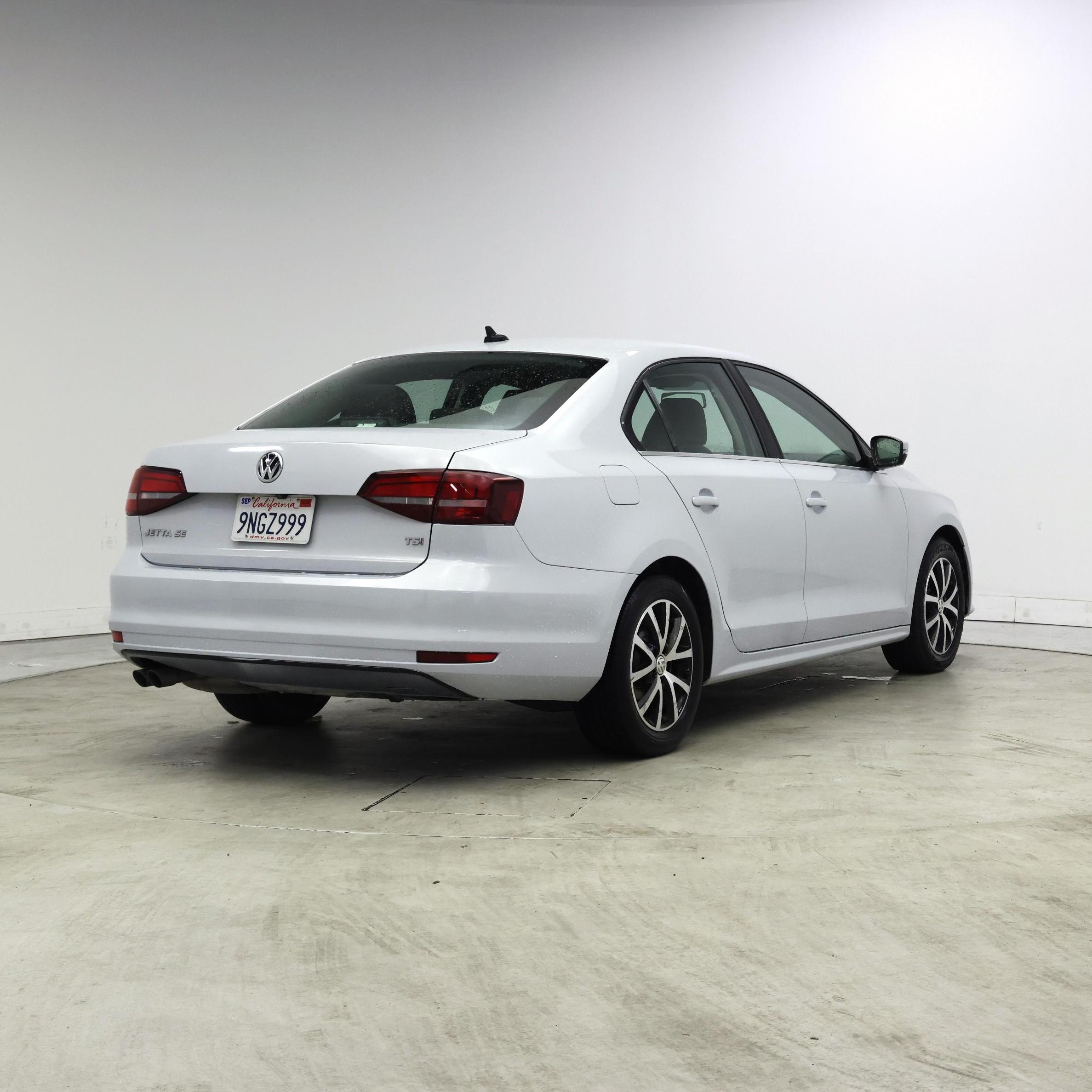 Thumbnail: 2018 Volkswagen Jetta - 8