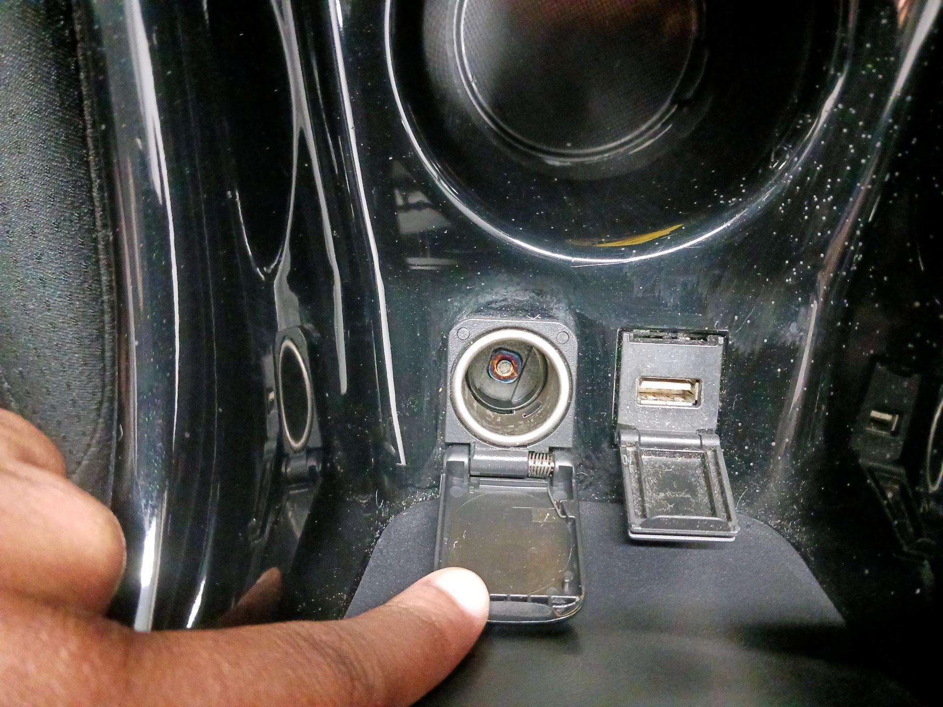 Thumbnail: 2021 Toyota Prius Prime - 18