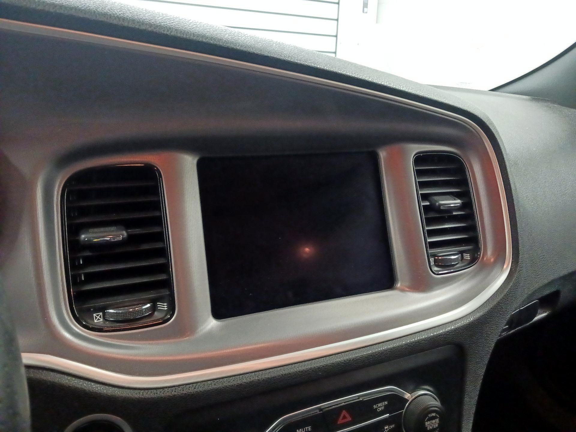 Thumbnail: 2022 Dodge Charger - 11