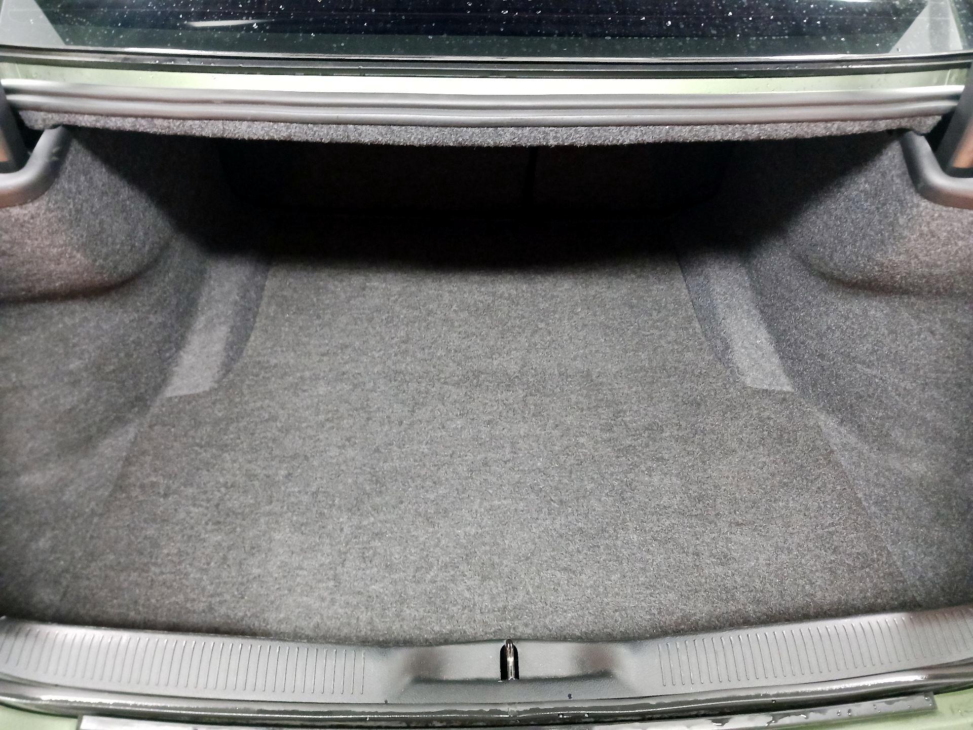 Thumbnail: 2022 Dodge Charger - 14