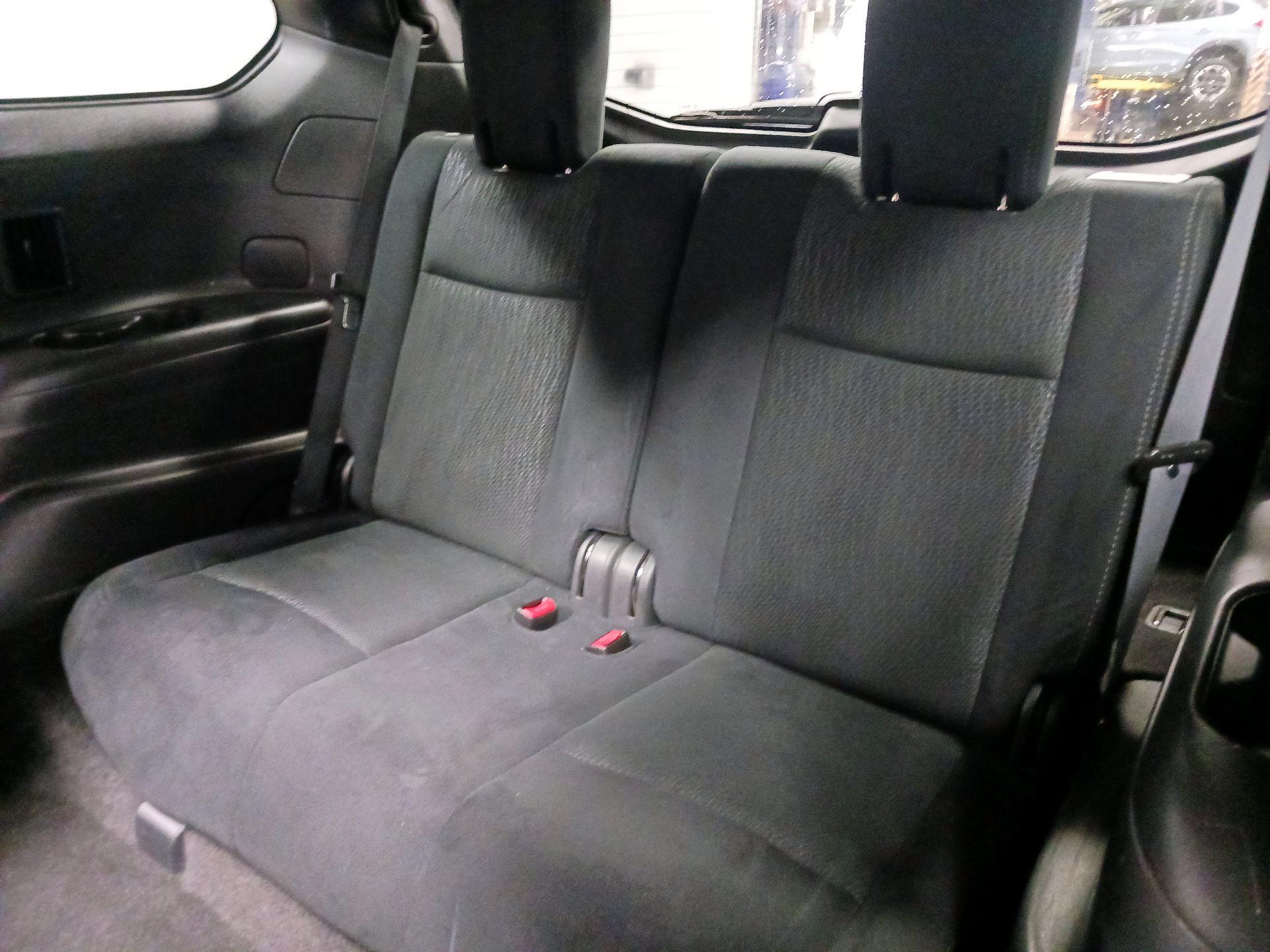 Thumbnail: 2015 Nissan Pathfinder - 18