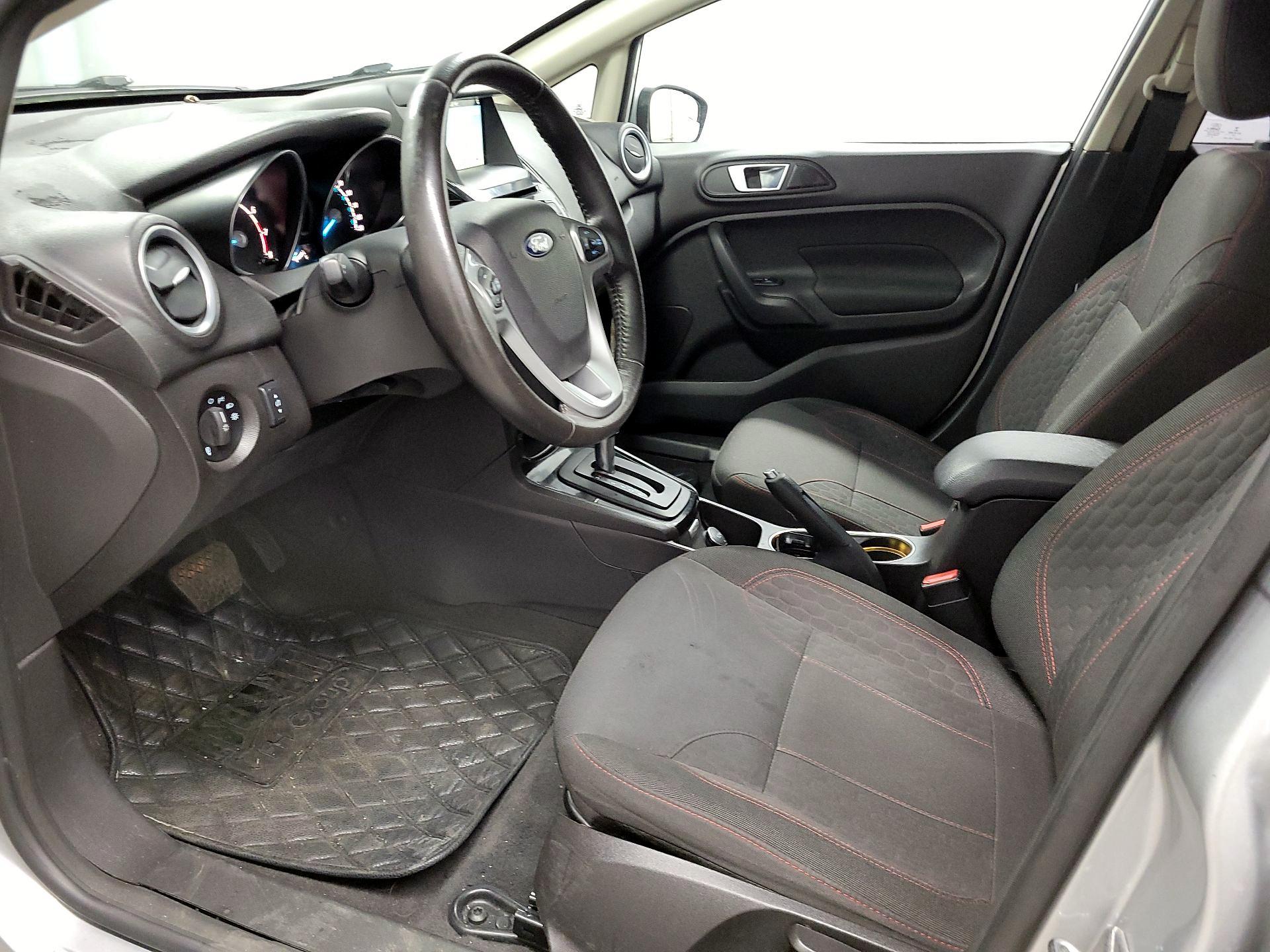 Thumbnail: 2016 Ford Fiesta - 9