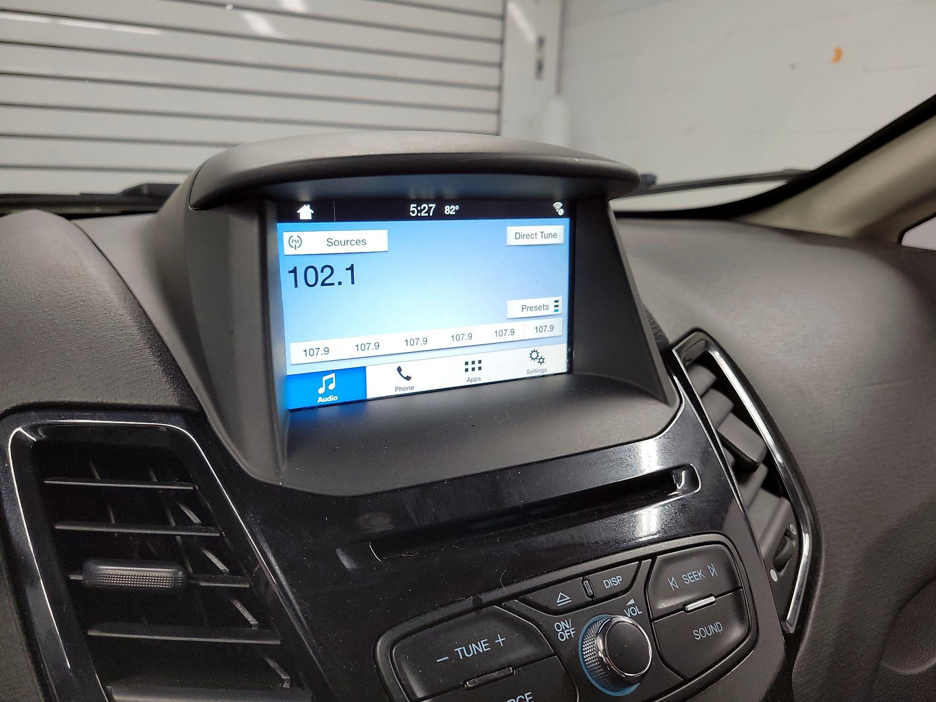 Thumbnail: 2016 Ford Fiesta - 11