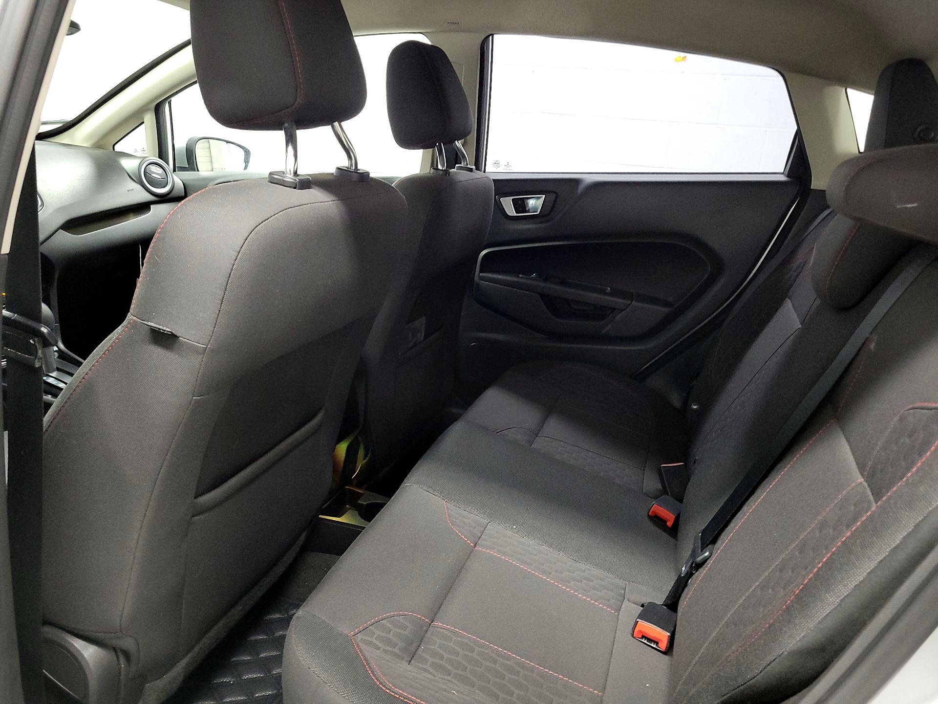 Thumbnail: 2016 Ford Fiesta - 15