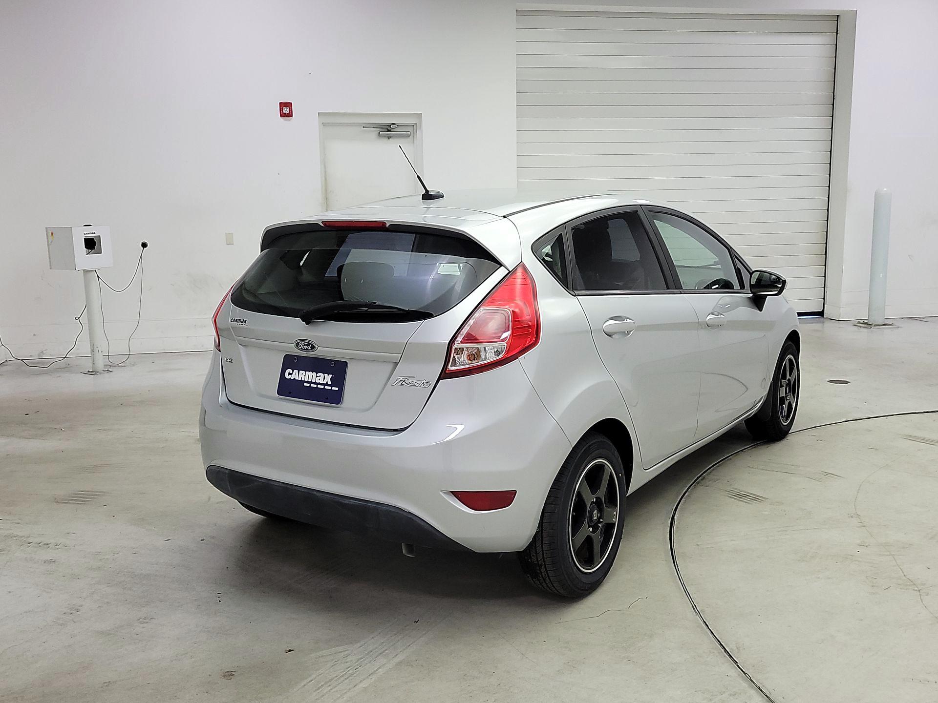 Thumbnail: 2016 Ford Fiesta - 5