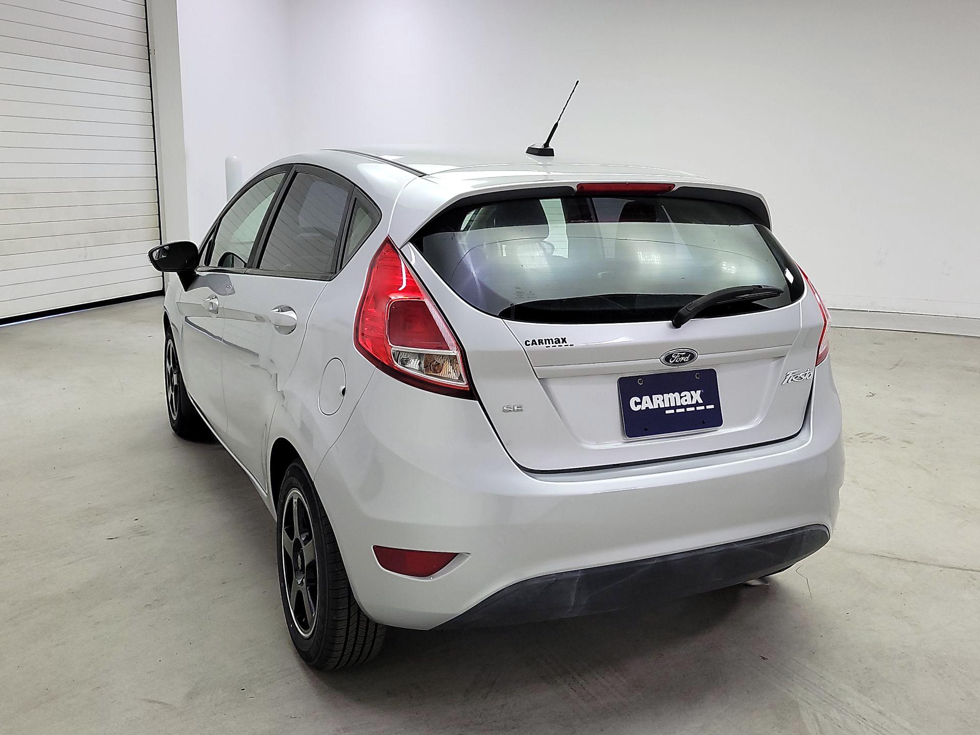 Thumbnail: 2016 Ford Fiesta - 7