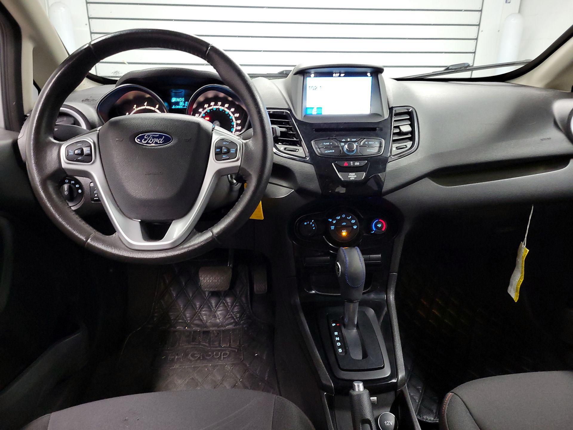 Thumbnail: 2016 Ford Fiesta - 8