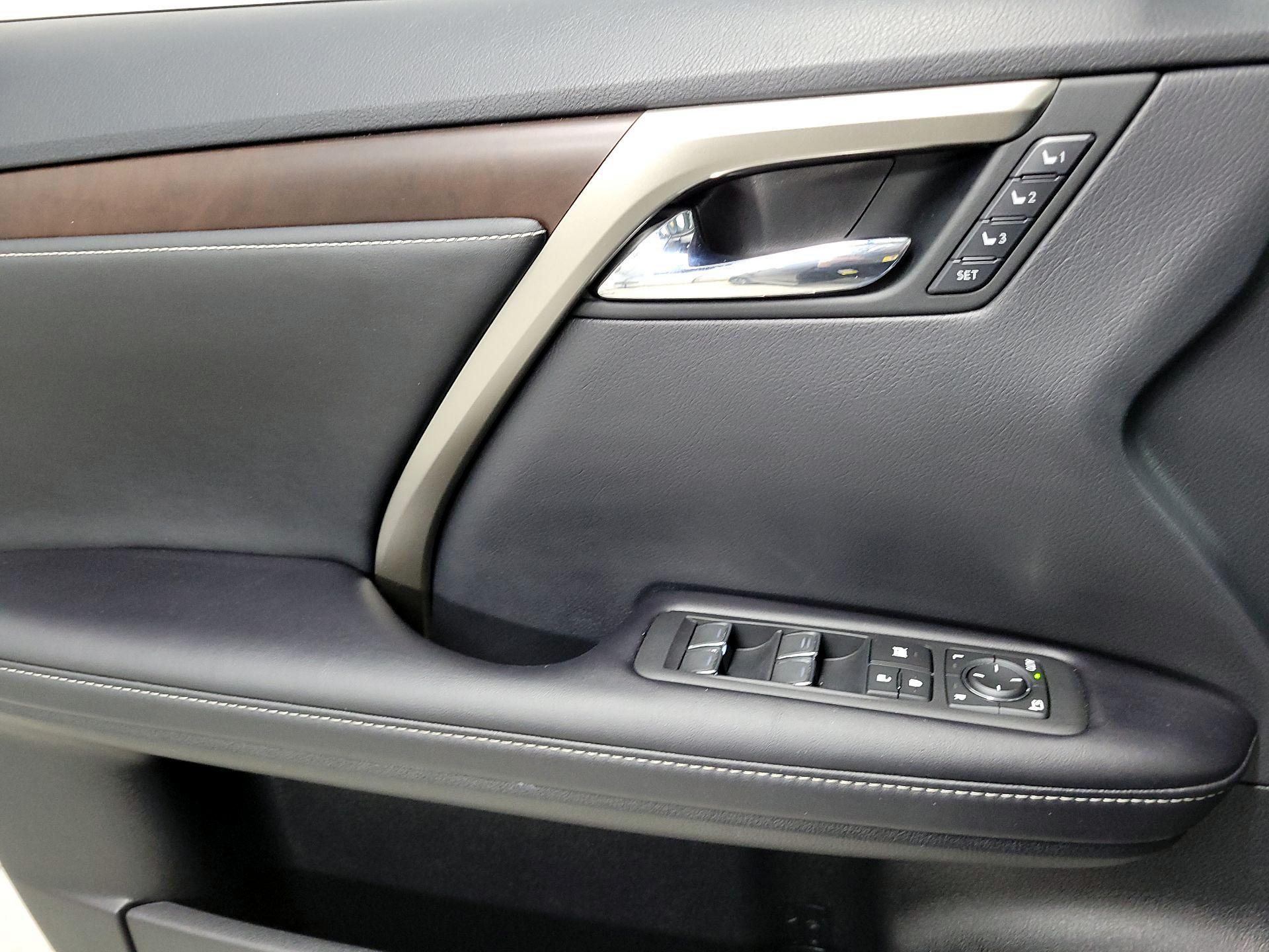 Thumbnail: 2021 Lexus RX - 10