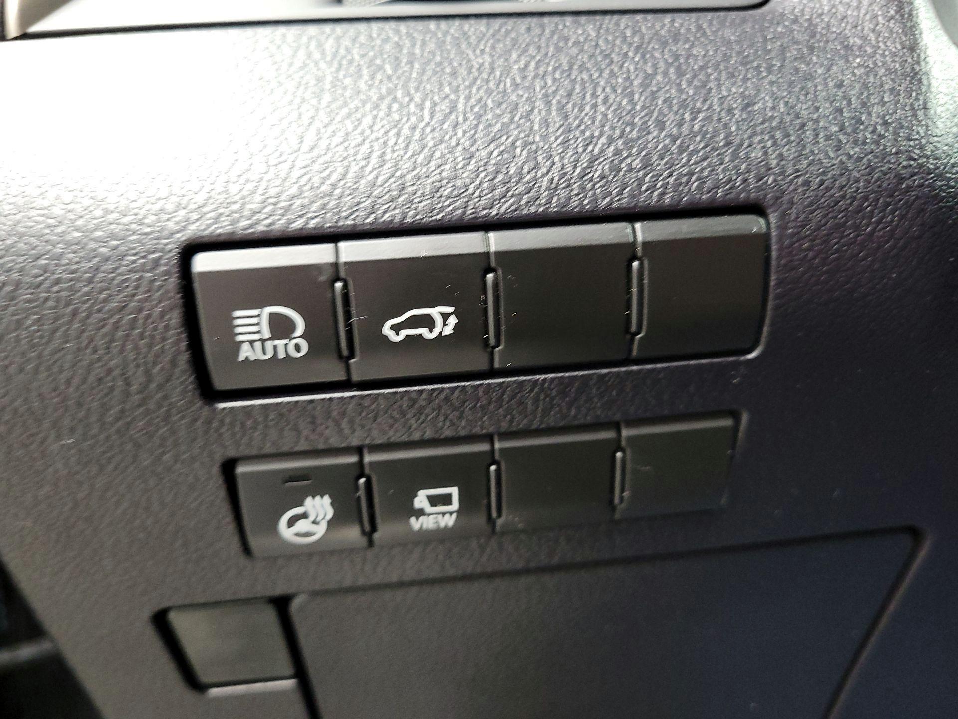 Thumbnail: 2021 Lexus RX - 11