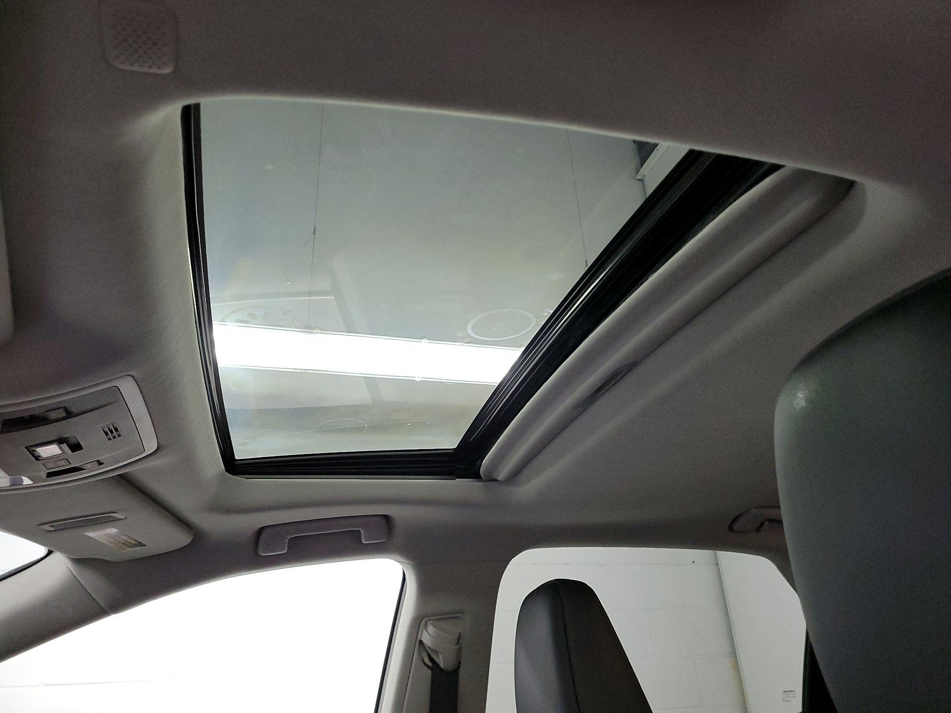 Thumbnail: 2021 Lexus RX - 18