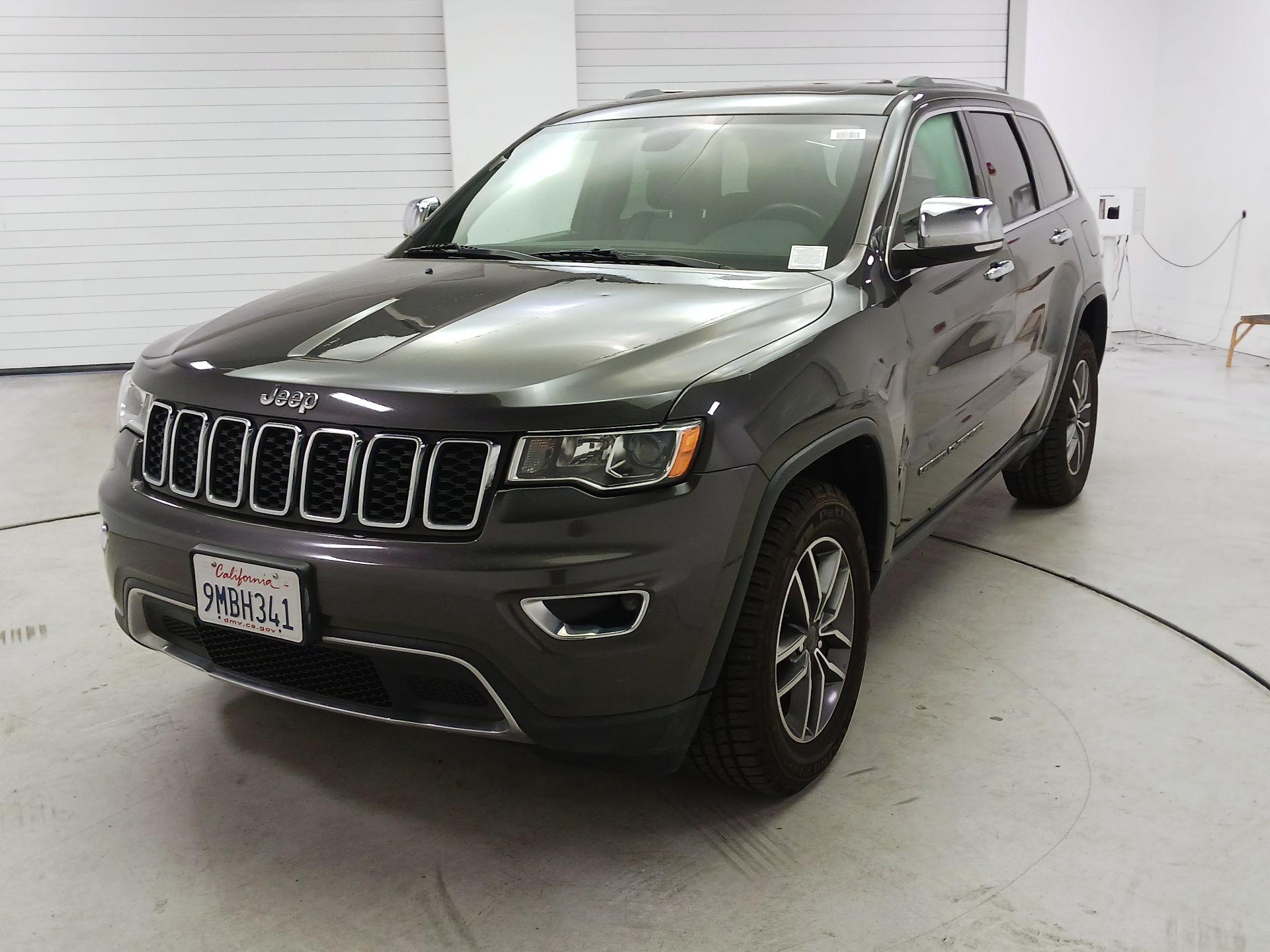 Thumbnail: 2020 Jeep Grand Cherokee - 3